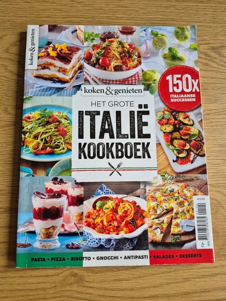 Het Grote Italië Kookboek - 150x Italiaanse Successen, Boeken, Italië, Ophalen of Verzenden, Zo goed als nieuw, Koken & Genieten