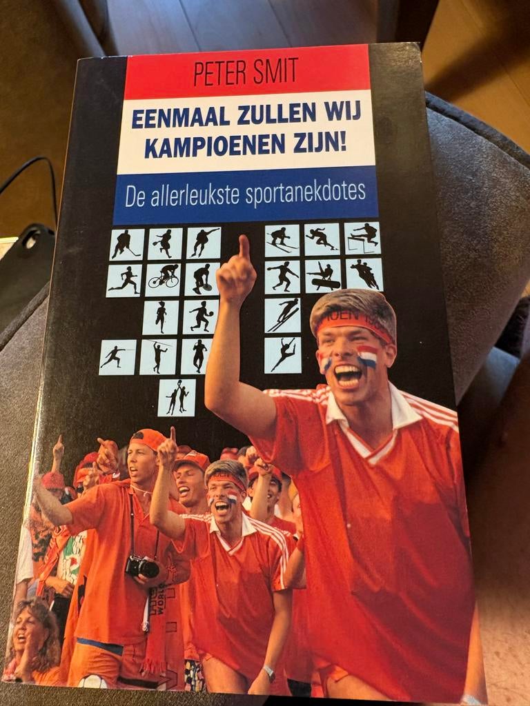 Eenmaal Zullen Wij Kampioenen Zijn! - Peter Smit, Ophalen of Verzenden, Gelezen, Overige sporten