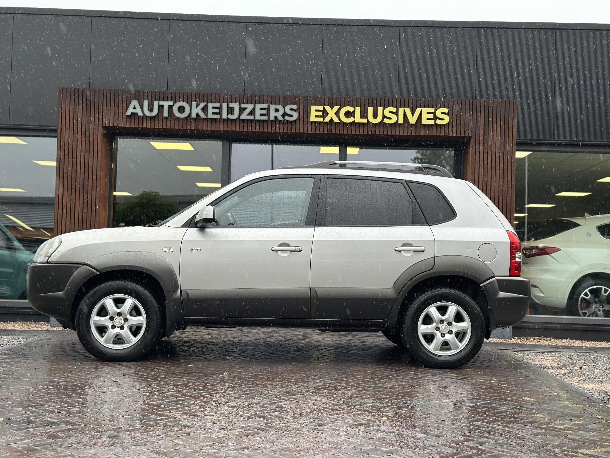 Hyundai Tucson 2.7i V6 4WD Style Trekhaak Camera Stoelverwar, Auto's, Hyundai, Automaat, Stoelverwarming, Stof, Gebruikt