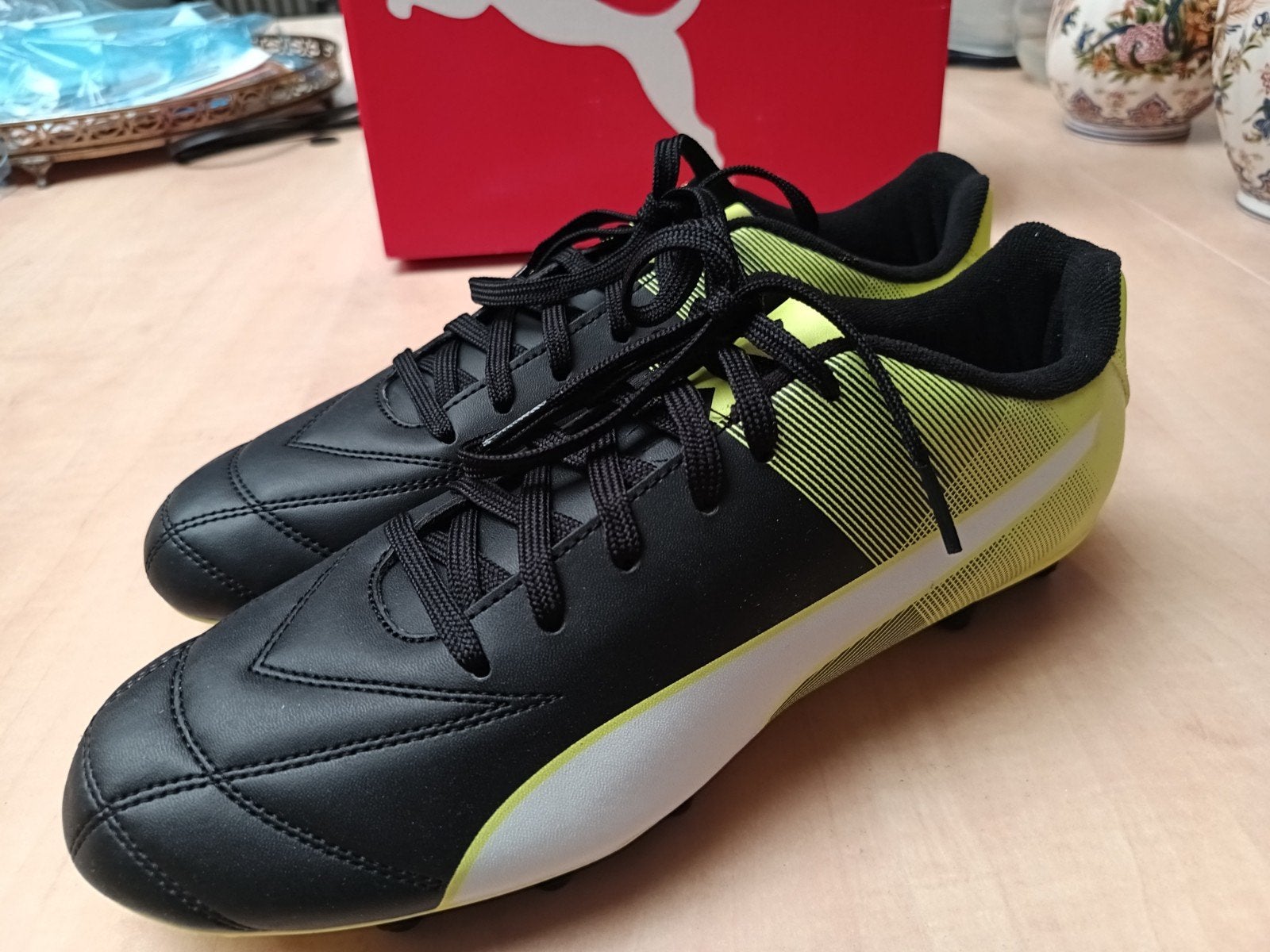 Puma voetbalschoenen - Nieuw in doos, Maat XS of kleiner, Ophalen of Verzenden, Nieuw, Schoenen