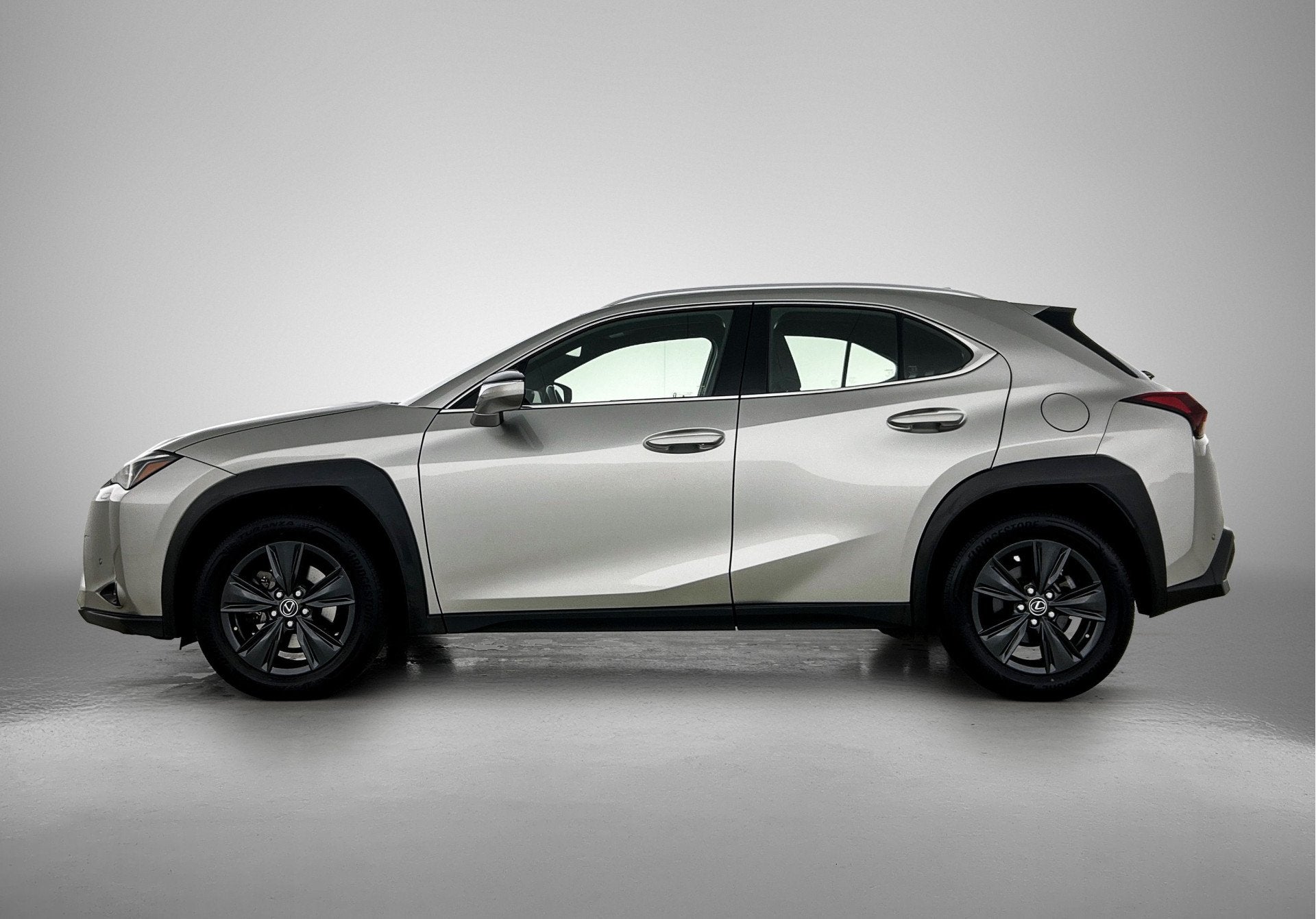 Lexus UX 250h Luxury Line | Trekhaak | PDC | BLS | Apple Car, Auto's, 12 maanden, Gebruikt, 4 cilinders, Leder
