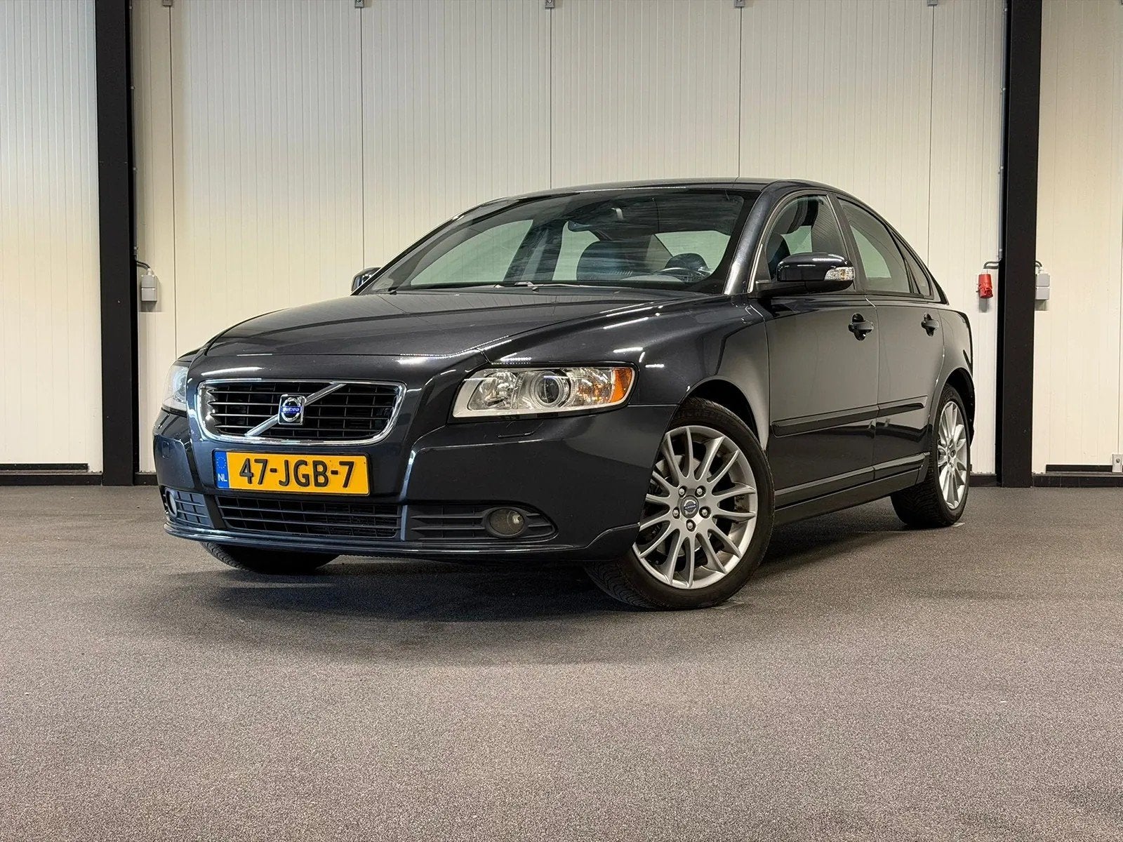 Volvo S40 2.4 I 103KW Geartronic 2009 Grijs dealer onderhoud, Auto's, Volvo, Euro 5, Parkeersensor, 2435 cc, Particulier
