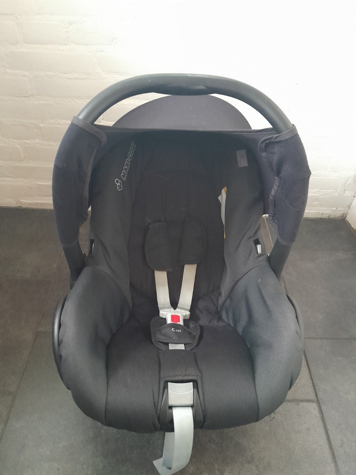 Maxi Cosi ~ eerste autostoel baby, Autogordel, Ophalen of Verzenden, Zo goed als nieuw, 0 t/m 13 kg