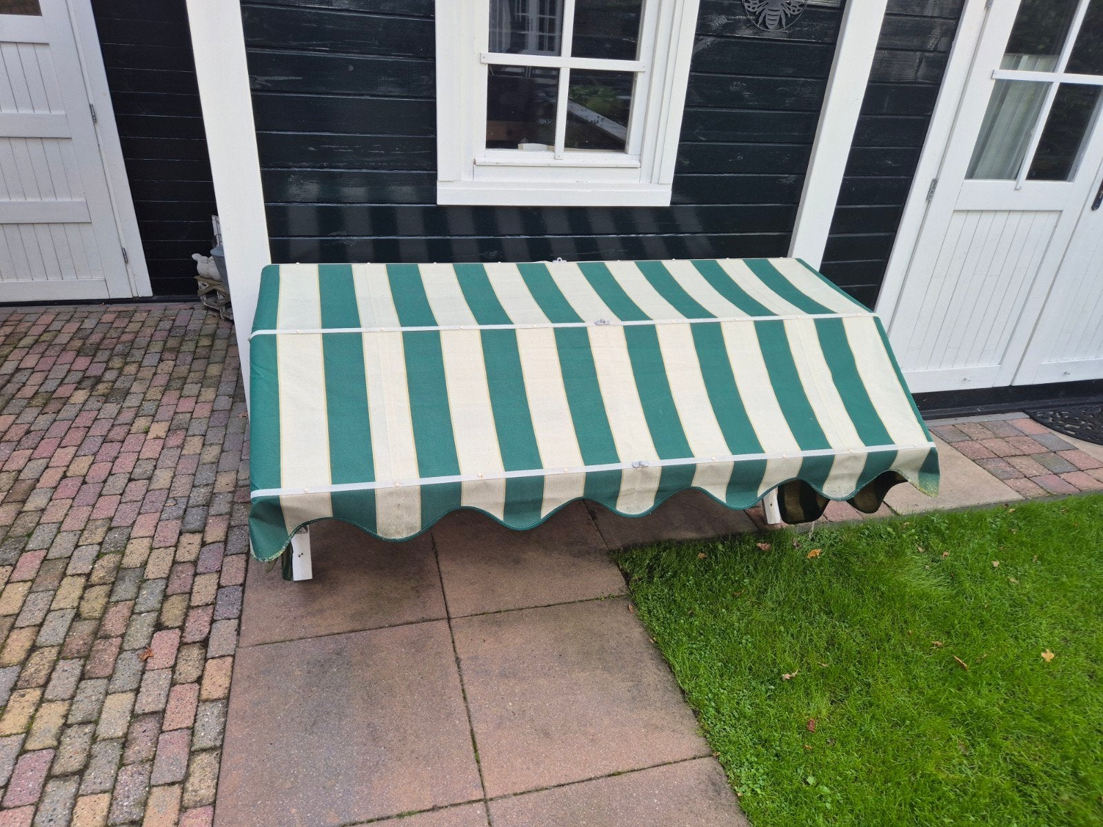 2 Markiezen groen/wit gestreept met omkasting, Tuin en Terras, Ophalen, Gebruikt, Minder dan 250 cm, Markies