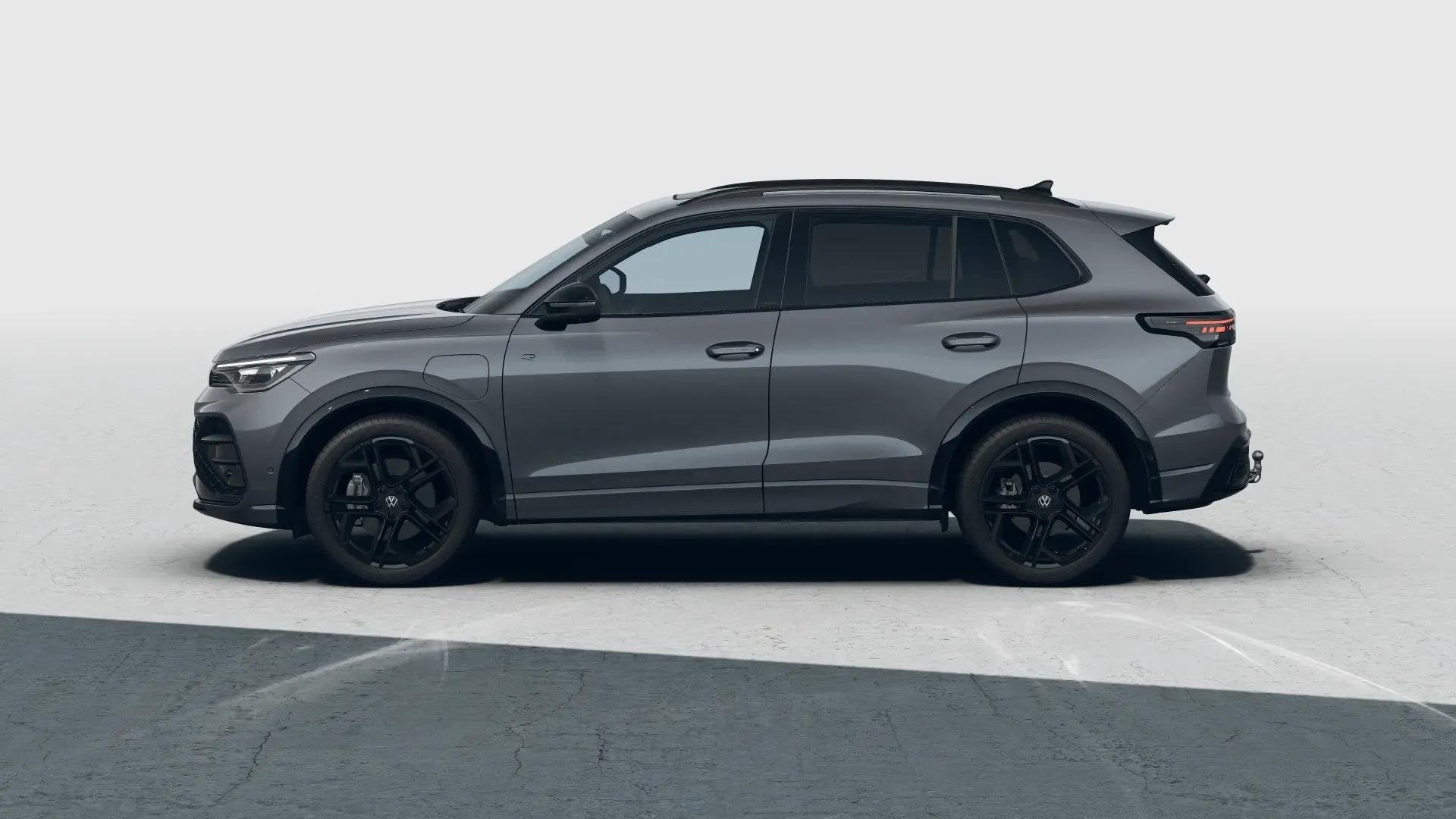Volkswagen Tiguan 1.5 eHybrid 272pk R-Line Edition | 20" Vel, Auto's, Volkswagen, 12 maanden, Stof, 1498 cc, 4 cilinders