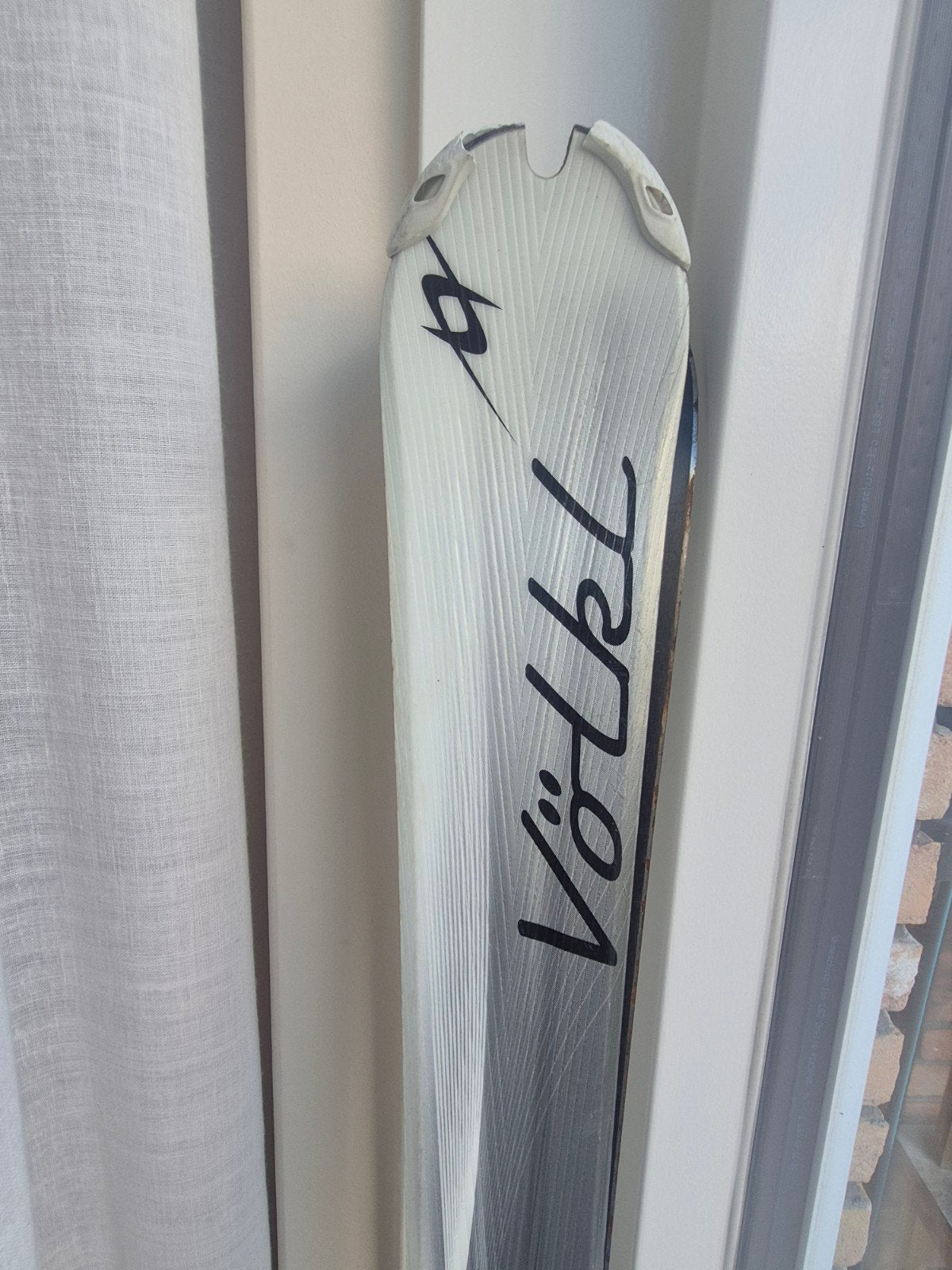 Völkl ski's - gratis!, 140 tot 160 cm, Gebruikt, Skiën, Ski's