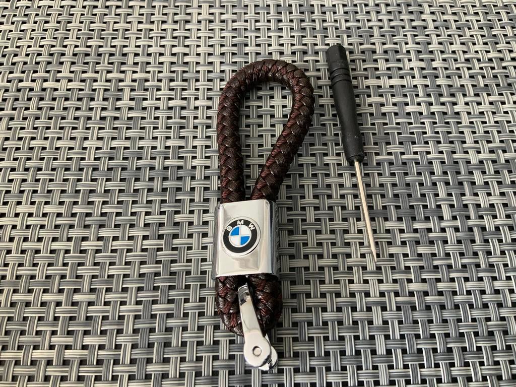 Nieuwe BMW donkerbruine gevlochten sleutelhanger, Ophalen of Verzenden, Nieuw, Merk