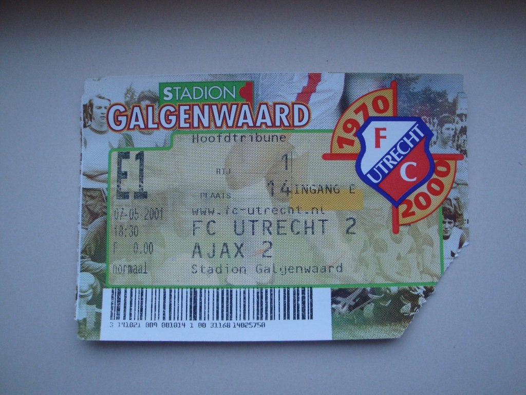 F.C. Utrecht 2 - Ajax 2 voetbalkaartje 27 mei 2001 nr. 36., Verzenden, Gebruikt, F.C. Utrecht, Overige typen