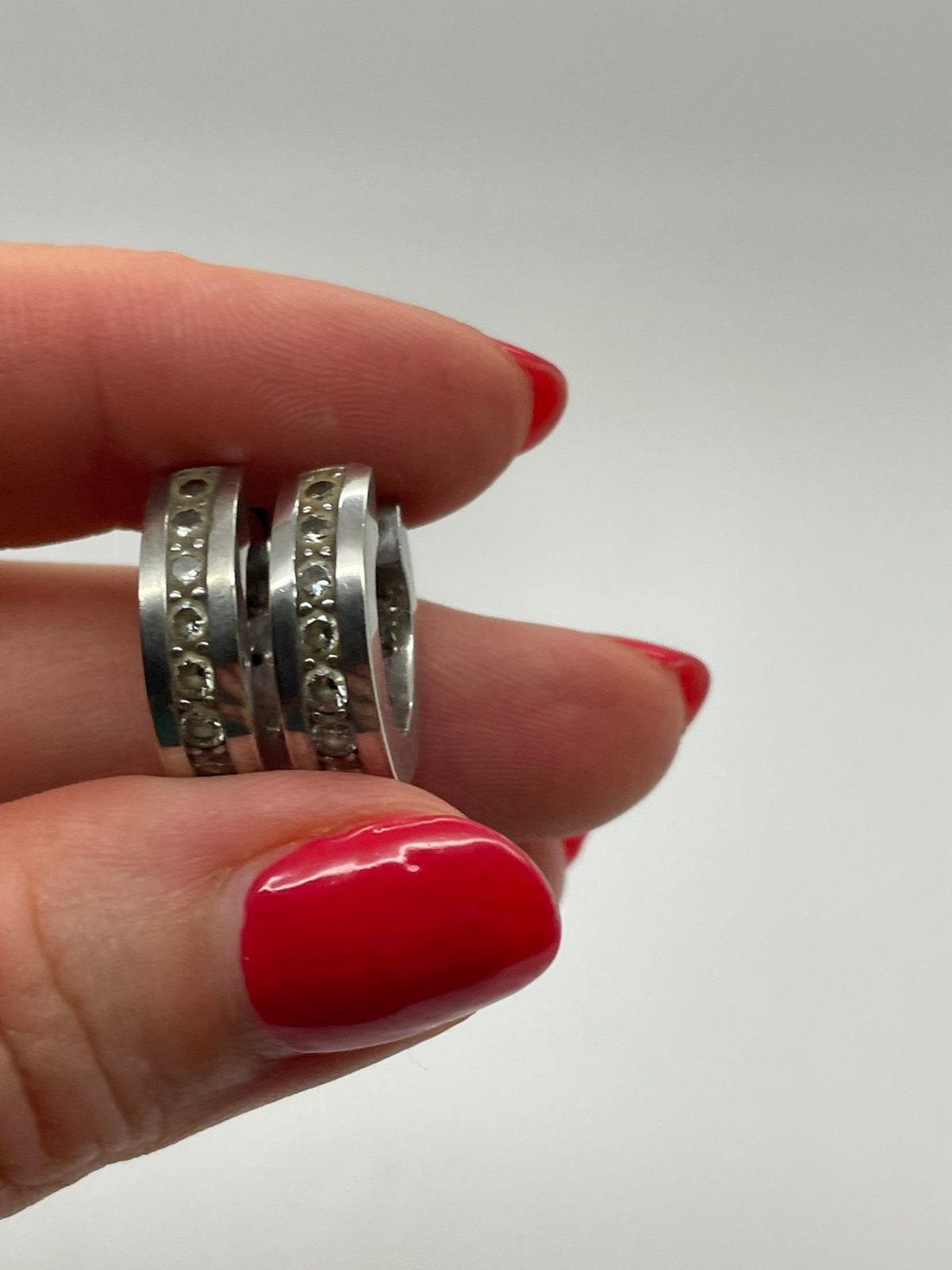 E592 Prachtige zilveren oorbellen met strass, Ophalen of Verzenden, X, Zilver, X