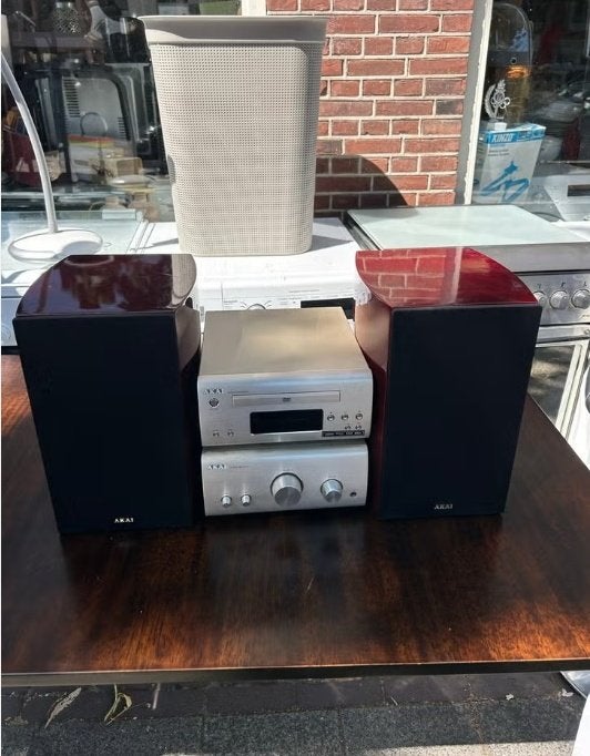 Mooie Akai microset met ingebouwde DVD-speler, Gebruikt, Ophalen of Verzenden, Microset, Akai