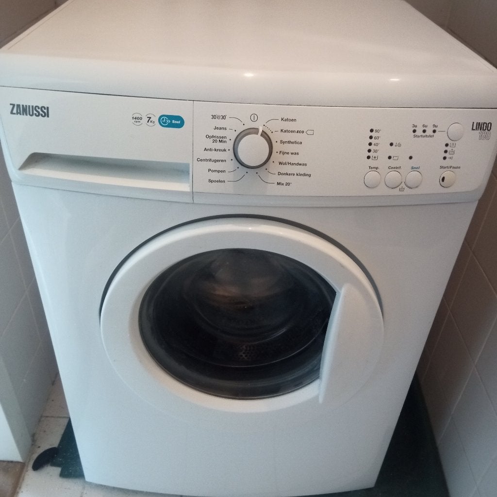 Wasmachine Zanussi Lindo 100, Ophalen, Gebruikt, Voorlader, 85 tot 90 cm