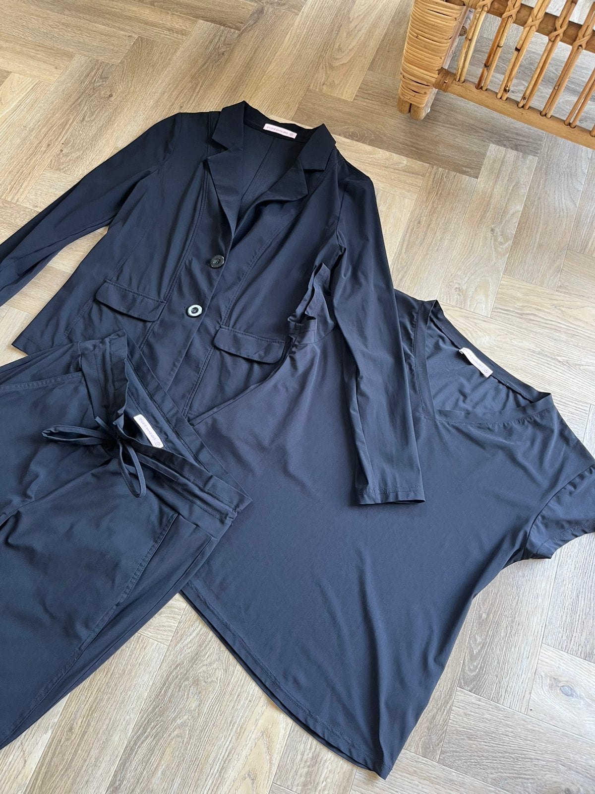 Studio Anneloes set Blazer/ Broek/ Tshirt zwart M, Ophalen, Zo goed als nieuw, Zwart, Lang
