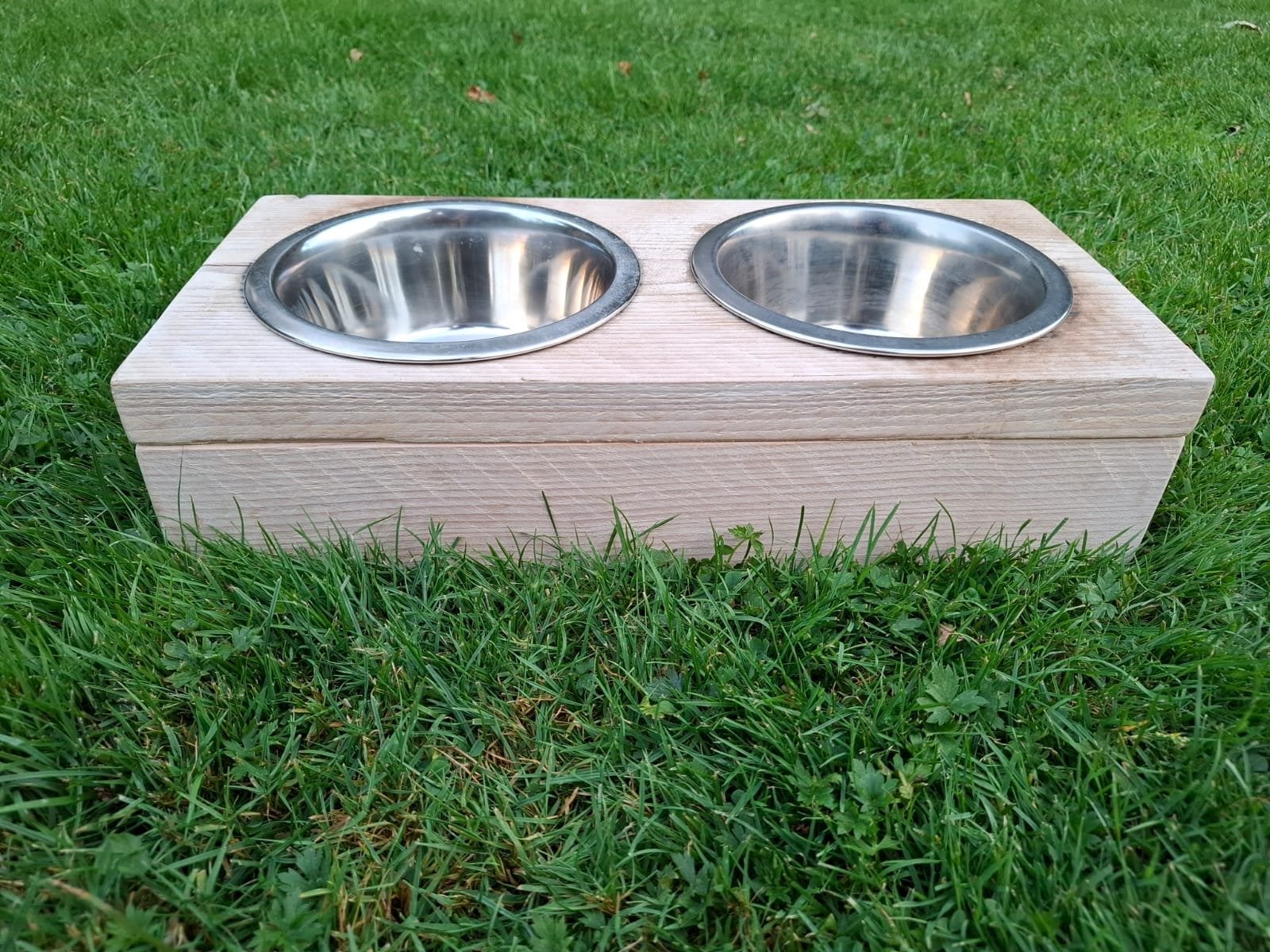Honden drink en voerbak, Ophalen, Gebruikt