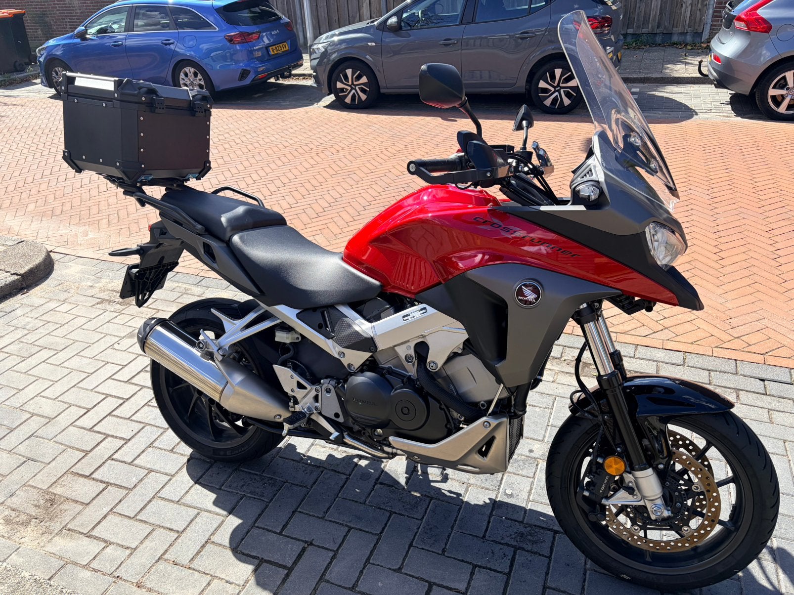 Honda Crossrunner VFR800X 2016, 2 cilinders, Motorrijbewijs A, Particulier, Meer dan 35 kW