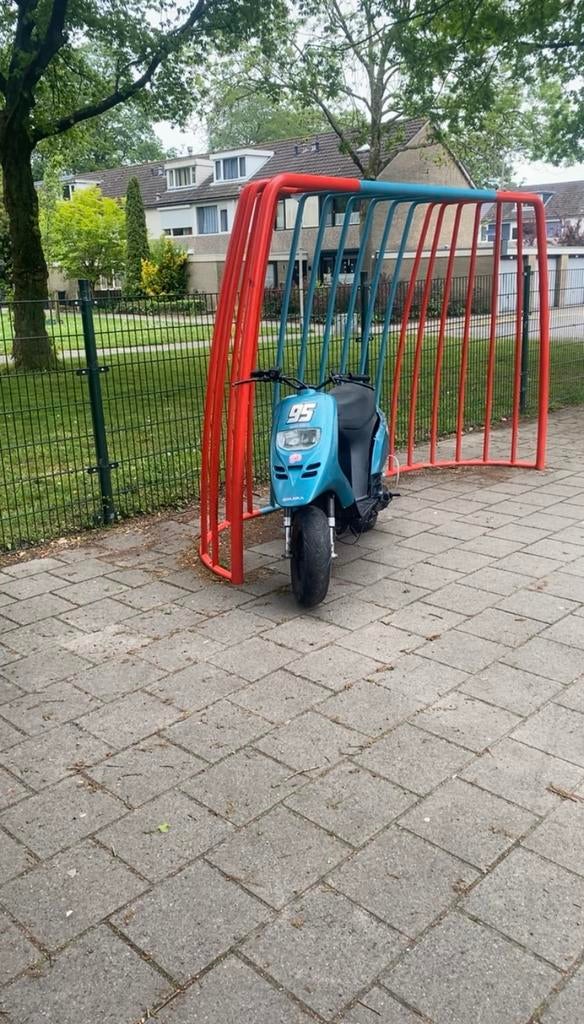 Piaggio typhoon 70cc, Fietsen en Brommers, Scooters | Piaggio, Zo goed als nieuw, Overige modellen, Tweetakt, Ophalen of Verzenden