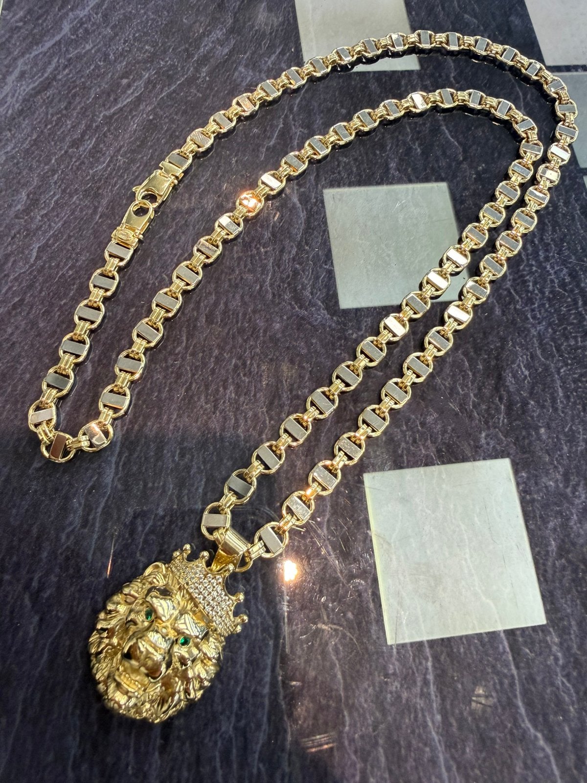 Prachtige 14 karaat gouden kingsley ketting met leeuw hanger, Ophalen of Verzenden, Nieuw, Goud