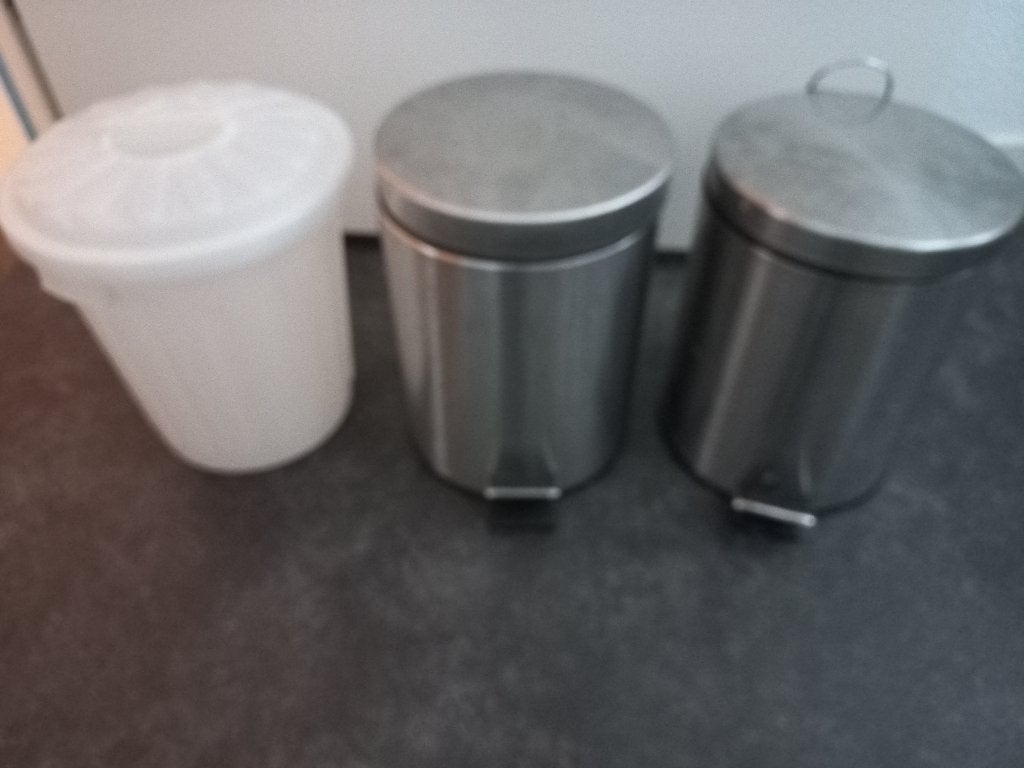 Prullenbakken, Ophalen, Met pedaal, Zo goed als nieuw, Minder dan 10 liter