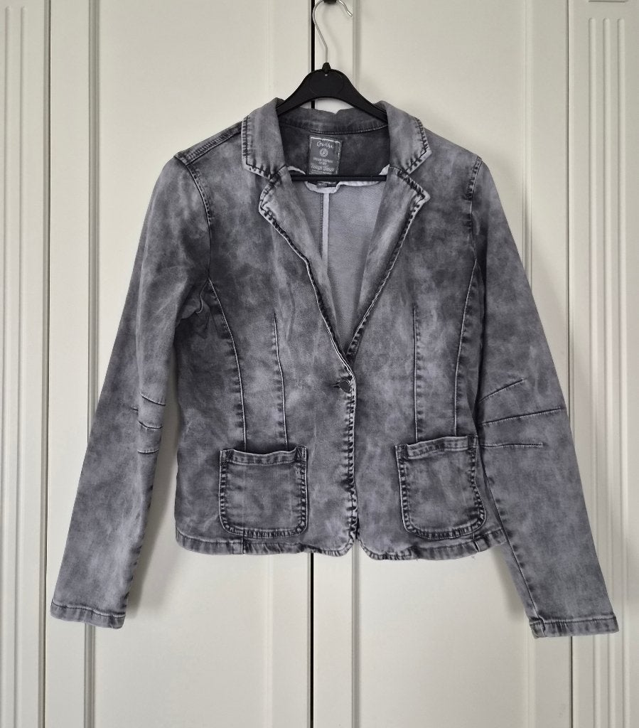 Geisha spijkerjasje, grijs, aansluitend, maat M/38, Kleding | Dames, Maat 38/40 (M), Geisha, Ophalen of Verzenden, Zo goed als nieuw