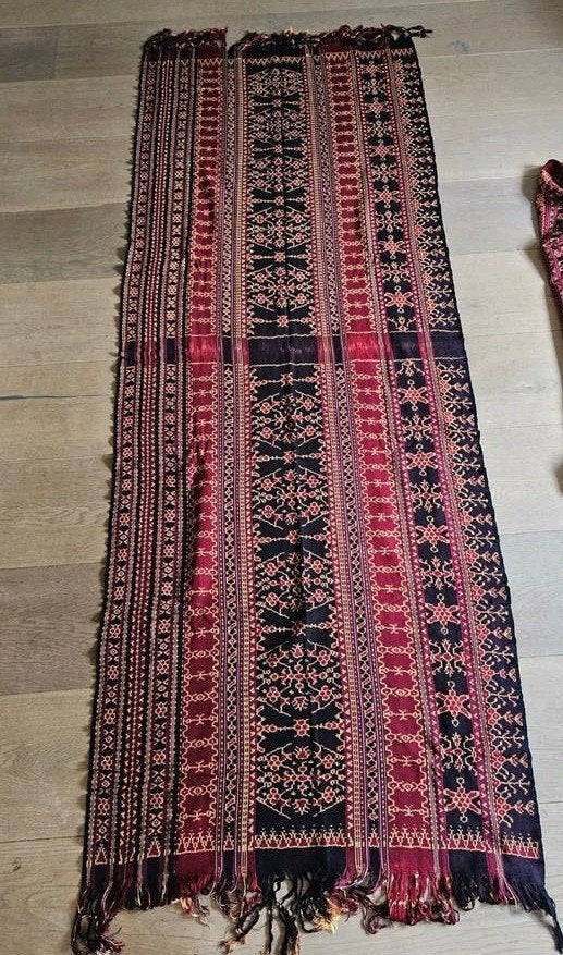 Prachtige geweven Indonesische ikat stof/doek, Antiek en Kunst, Ophalen of Verzenden