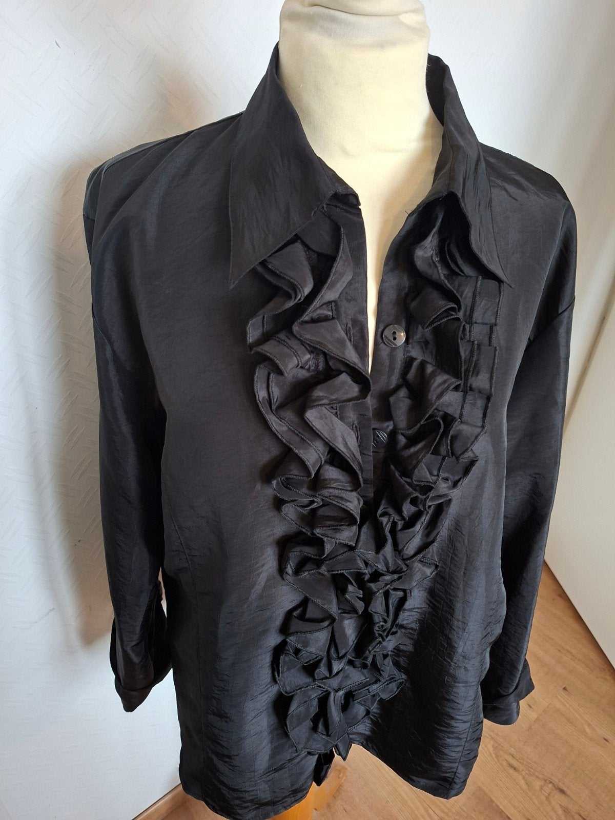 mooie zwarte blouse zgan maat 48/50, Ophalen of Verzenden, Zo goed als nieuw, Zwart, Blouse of Tuniek