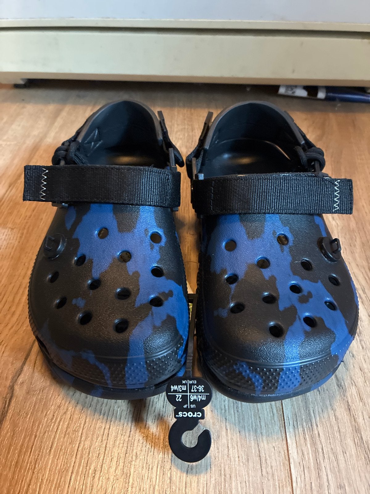 Nieuwe Crocs Clogs Blauw Camo Maat 36-37, Ophalen of Verzenden, Nieuw, Blauw, Slippers