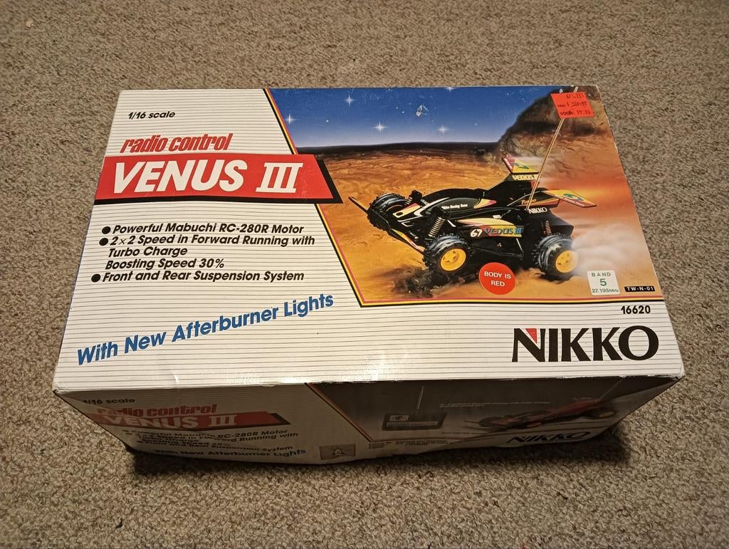 Radiografisch bestuurbare auto Venus 3 nikko, Hobby en Vrije tijd, Modelbouw | Radiografisch | Auto's, Ophalen, Gebruikt, Overige schalen
