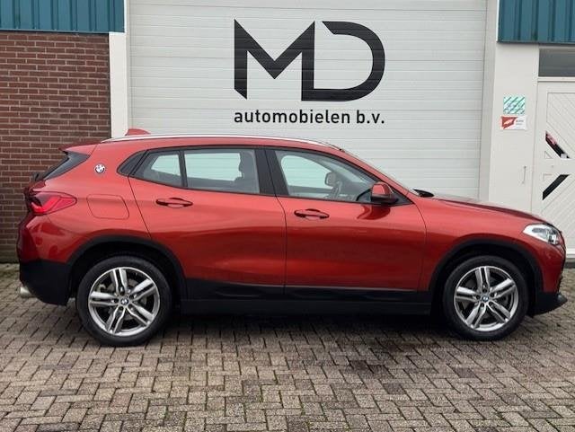 BMW X2 SDrive20i High Executive - Dealer onderhouden-Head-UP, 1998 cc, X2, 1435 kg, Automatische klimaatregeling