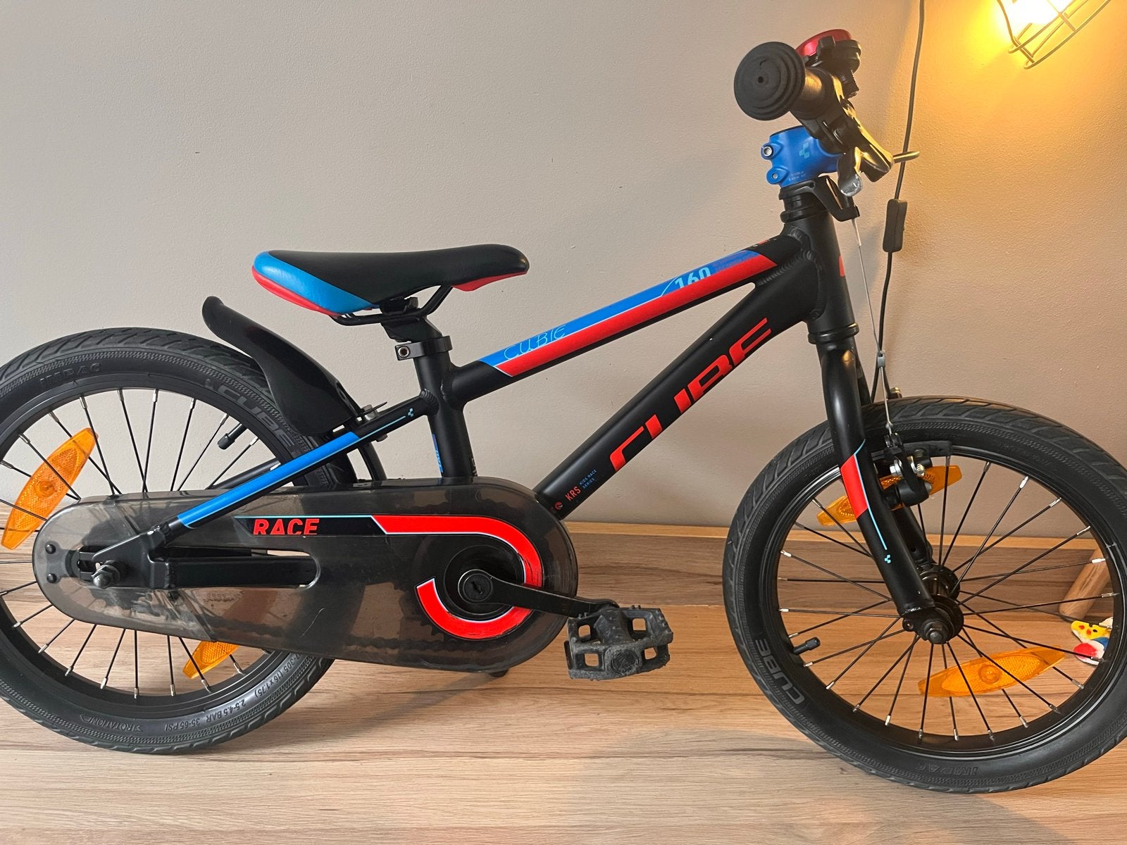 Cube cubie Race 160 kinderfiets - Zwart/Rood/Blauw, Ophalen, Zijwieltjes, Velgrem, Minder dan 16 inch