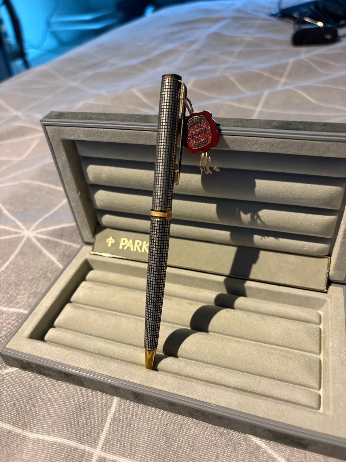 Parker Ciselé pen met zilver en goud., Ophalen, Met doosje, Zo goed als nieuw, Parker