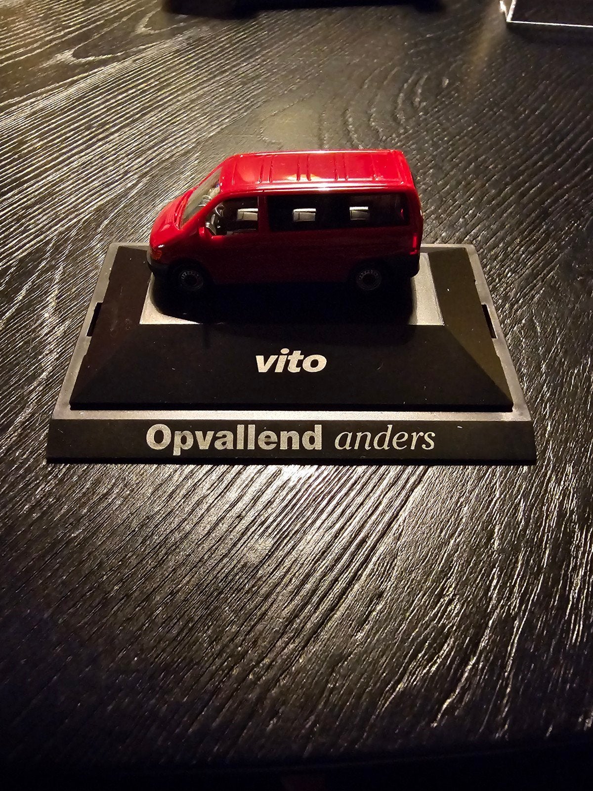 Mercedes Vito modelauto splinternieuw, Ophalen of Verzenden, Nieuw