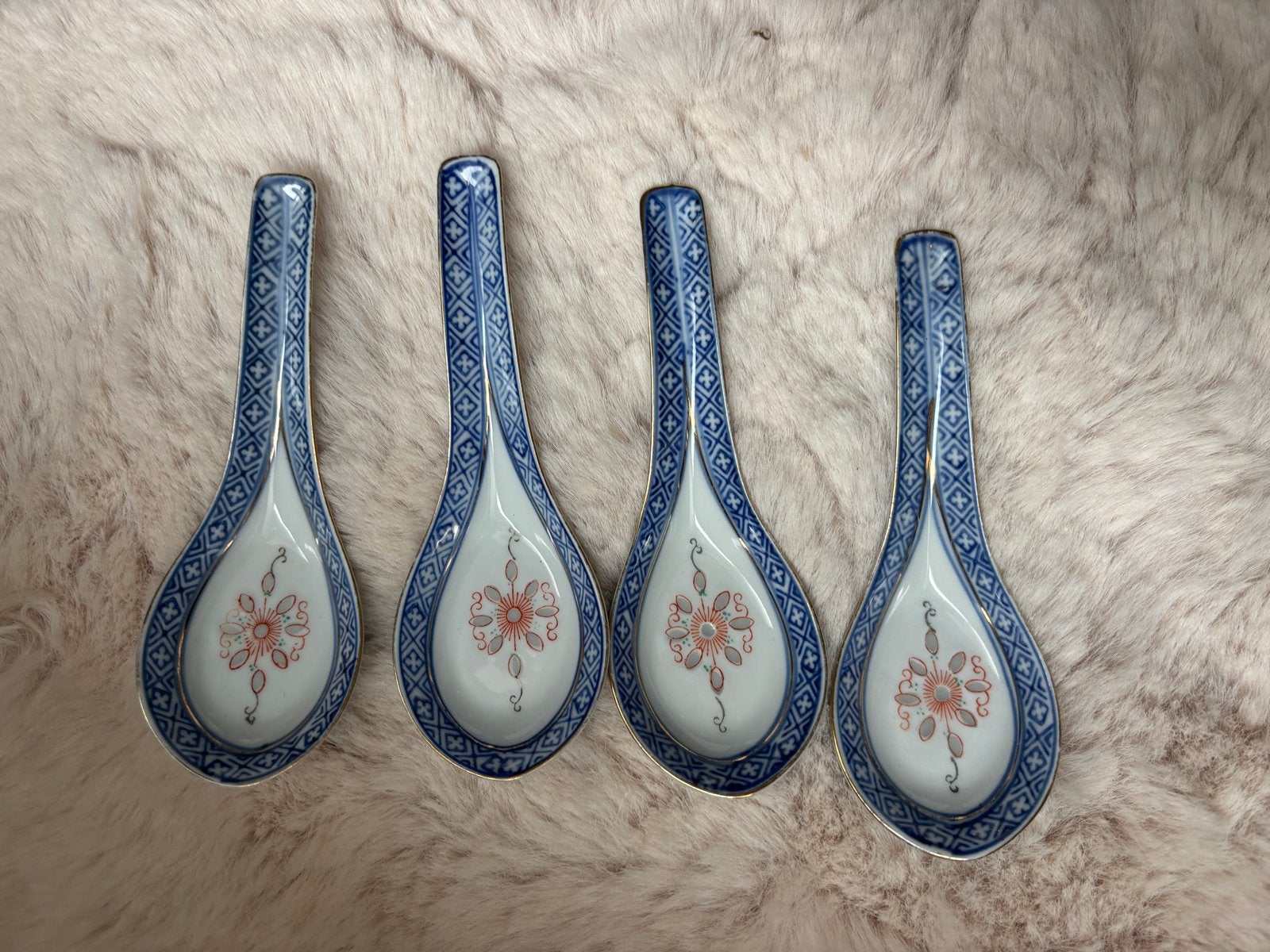 Set van 4 Chinese porseleinen soeplepels, Ophalen of Verzenden, Zo goed als nieuw, Overige materialen, Los bestek