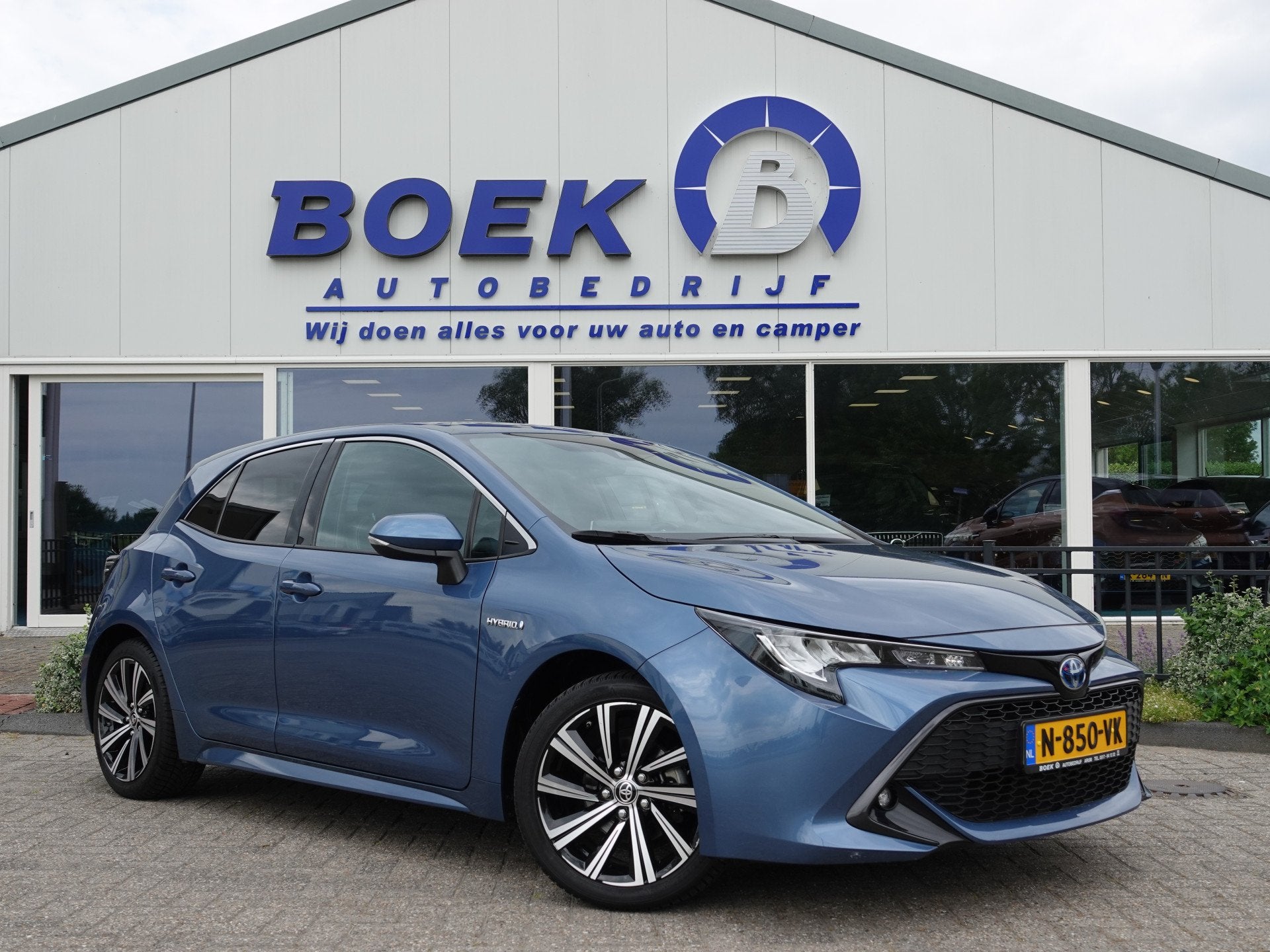 Toyota Corolla 1.8 Hybrid Business Plus H-LEER | CRUISE | LM, 450 kg, Gebruikt, 4 cilinders, Blauw