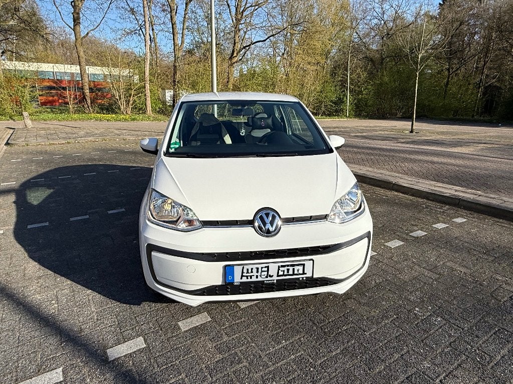 Volkswagen Up! 2019 Facelift – Zuinig, netjes,Duitste platen, Auto's, Volkswagen, Start-stop-systeem, Wit, Handgeschakeld, Particulier