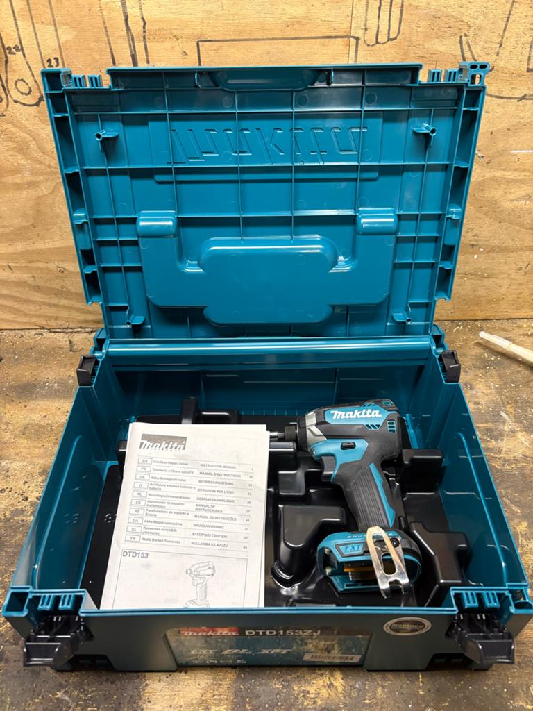 Nieuwe Makita DTD153 Accu Slagmoersleutel, Doe-het-zelf en Verbouw, Gereedschap | Boormachines, Ophalen of Verzenden, Zo goed als nieuw
