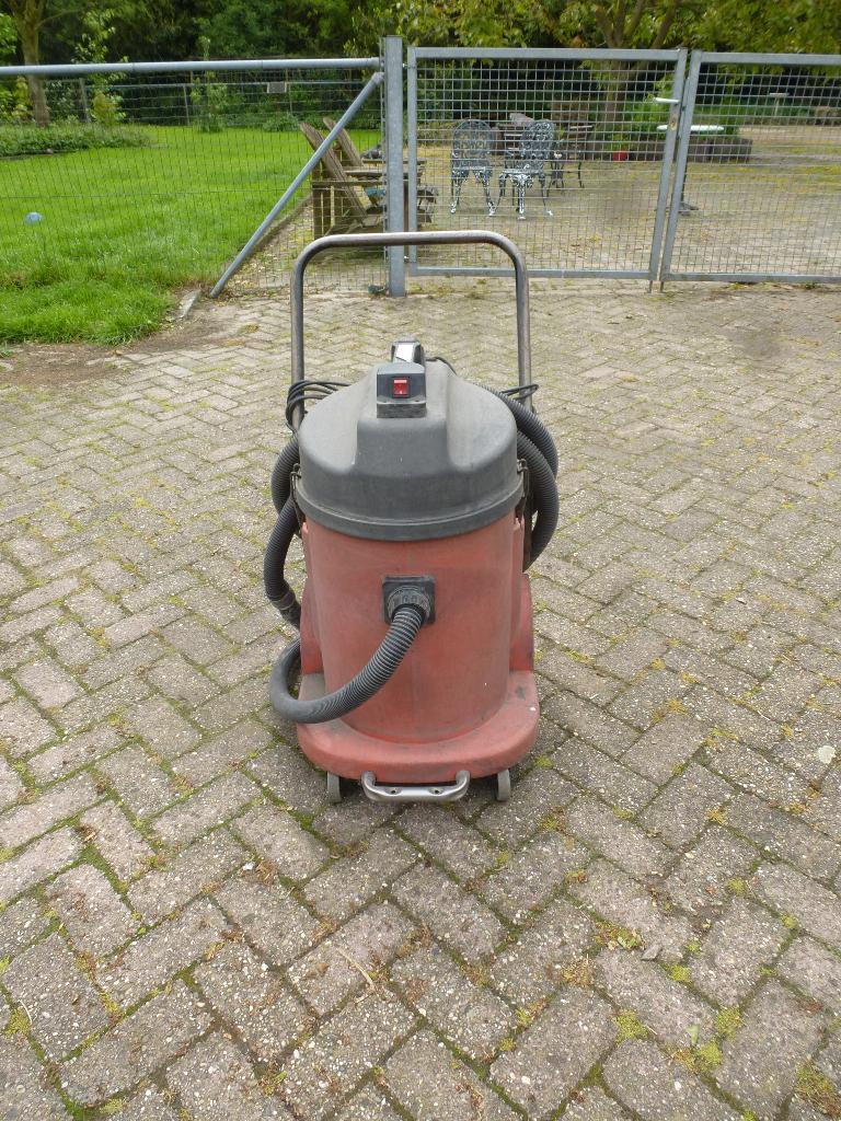 Numatic WVD 1500 2 industrie stofzuiger / waterzuiger, Ophalen, Gebruikt, Overige typen