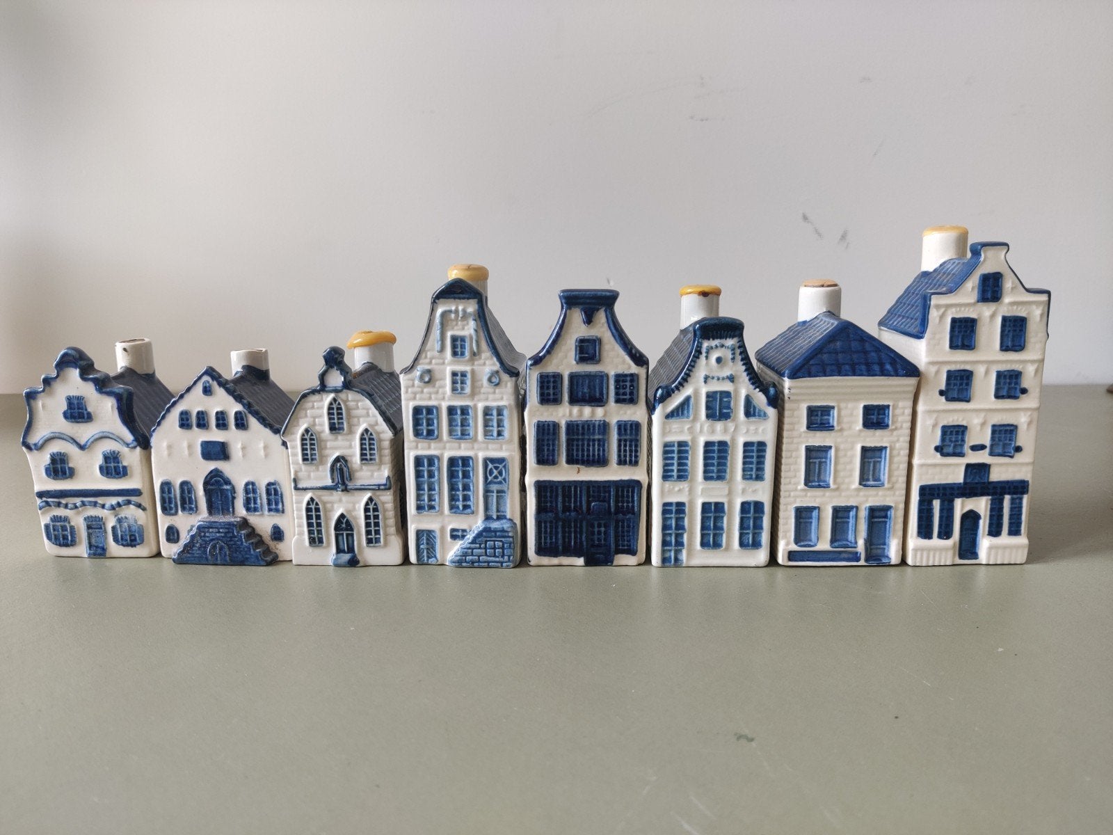 KLM Huisjes - no. 1, 4, 7, 9, 11, 13, 26 en 2 deels gevuld, Verzamelen, Ophalen of Verzenden, 1 t/m 20, Gevuld