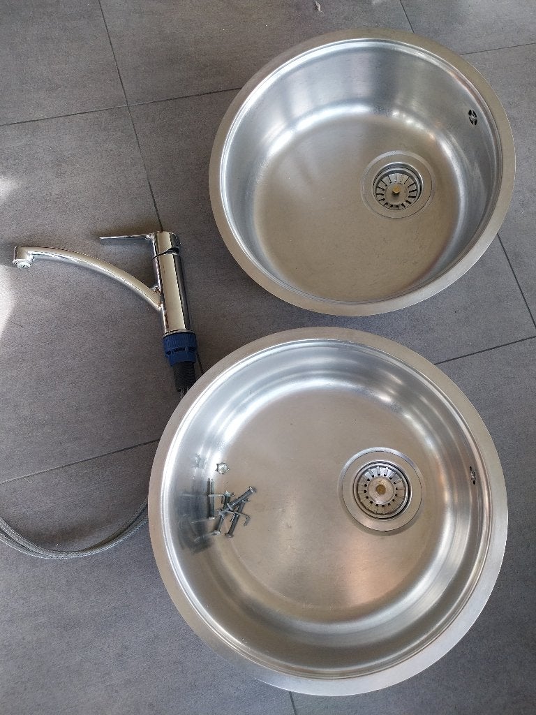 2 gootstenen en kraan, Huis en Inrichting, Keuken | Keukenbenodigdheden, Ophalen, Zo goed als nieuw
