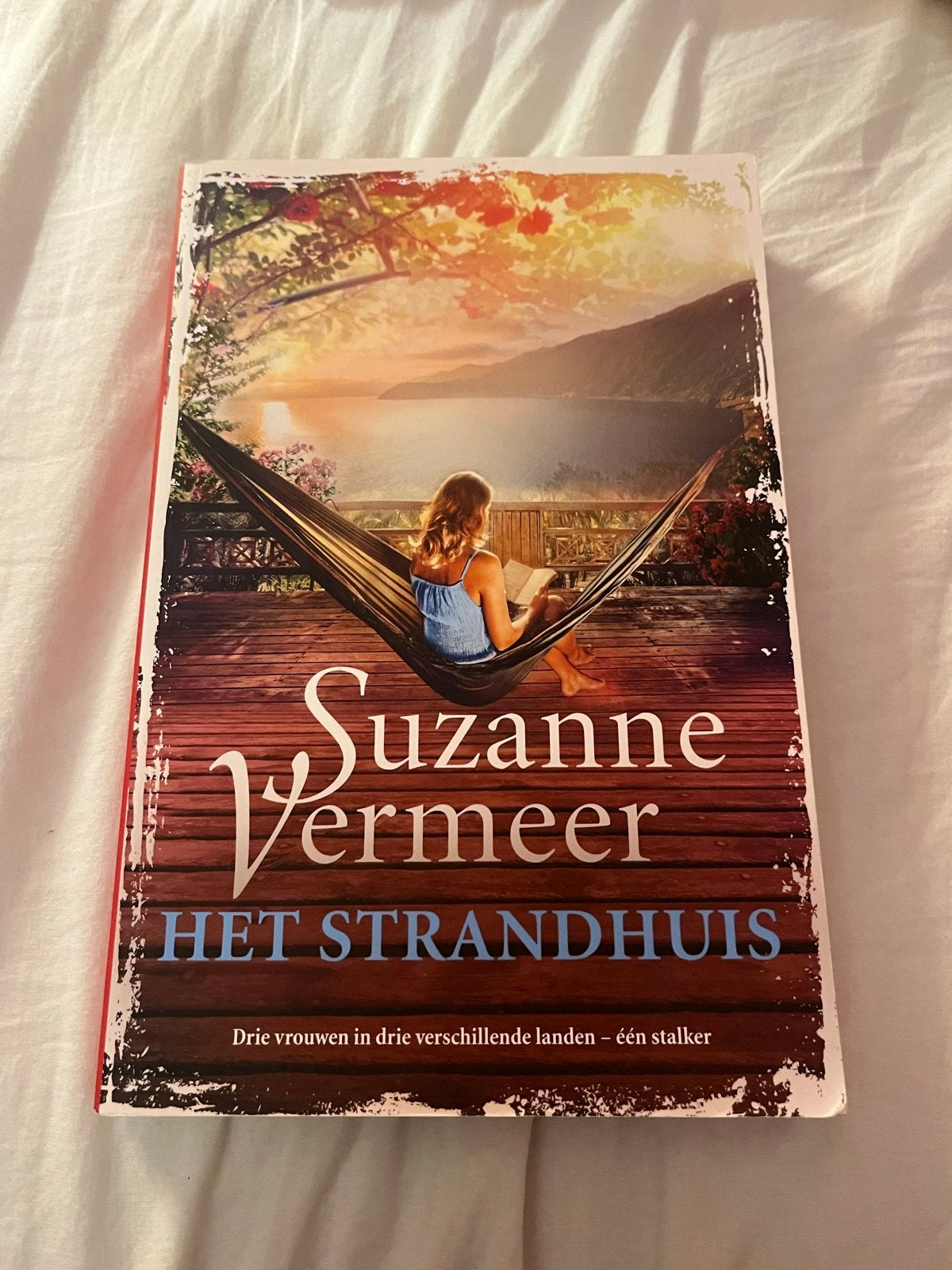 Het Strandhuis - Suzanne Vermeer (thriller), Ophalen of Verzenden, Gelezen, Nederland