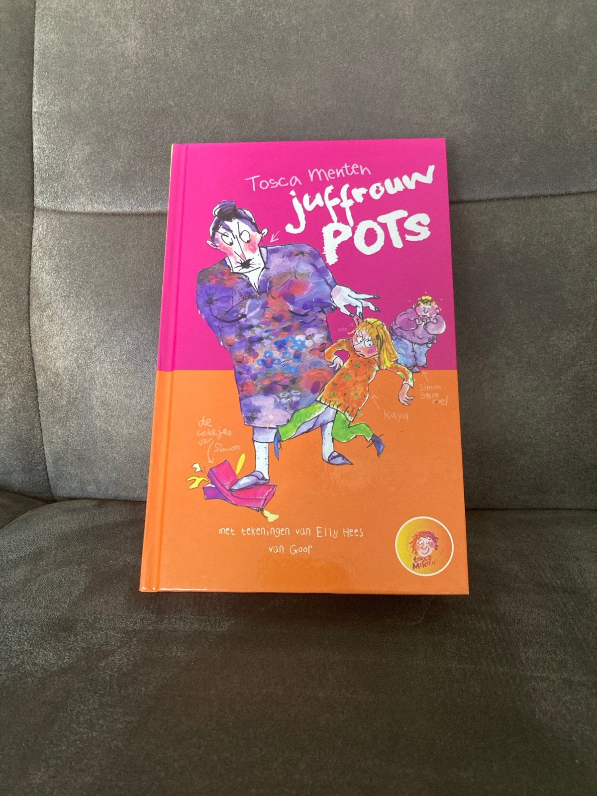Juffrouw Pots - Tosca Menten (Kinderboek), Ophalen of Verzenden, Zo goed als nieuw, Fictie algemeen