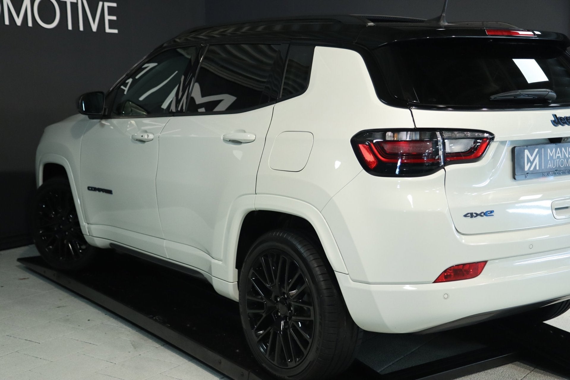 Jeep Compass 4xe 240 Plug-in Hybrid Electric S / PANO / ACC, Automaat, Automatische klimaatregeling, Zwart, 4 cilinders