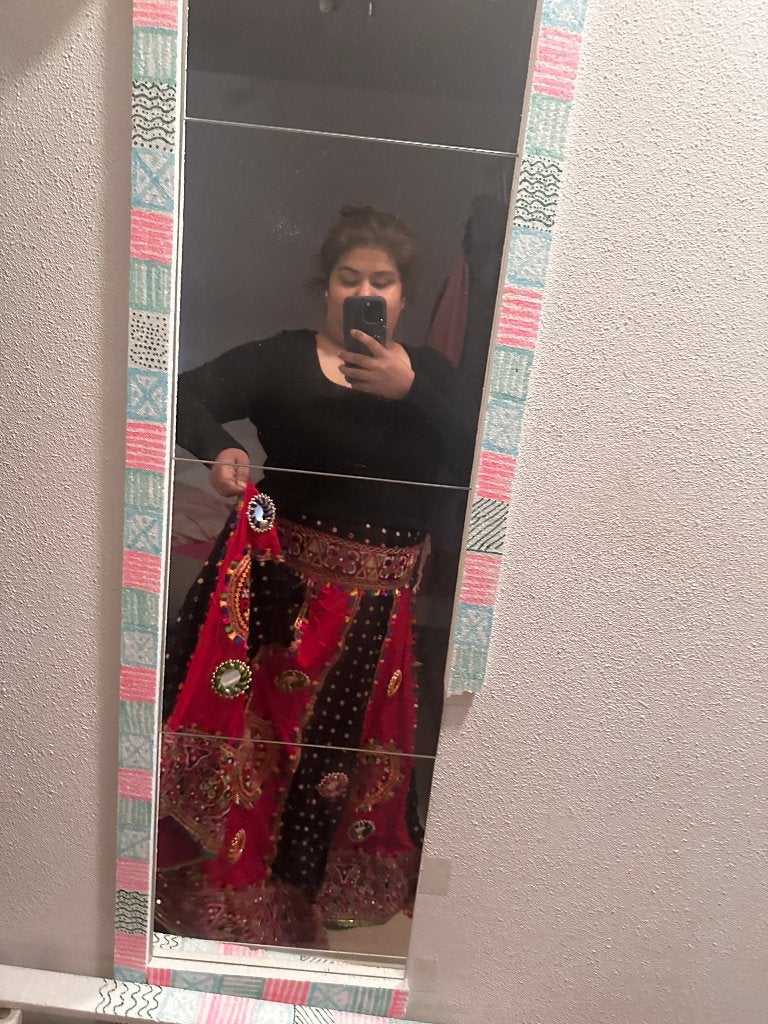 Prachtige Indiase rok met borduursels en spiegeltjes, Maat 42/44 (L), Zo goed als nieuw, Onder de knie, Meerkleurig