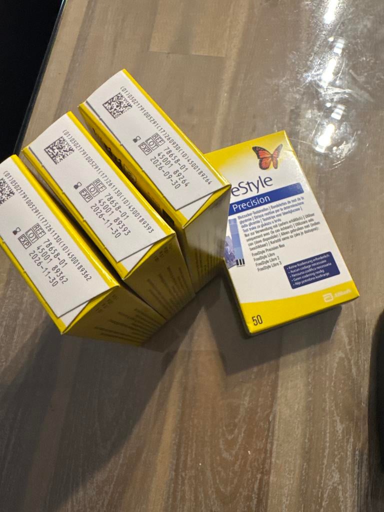 Nieuwe   FreeStyle Precision teststrips bloedglucosemeting., Diversen, Verpleegmiddelen, Ophalen of Verzenden, Nieuw