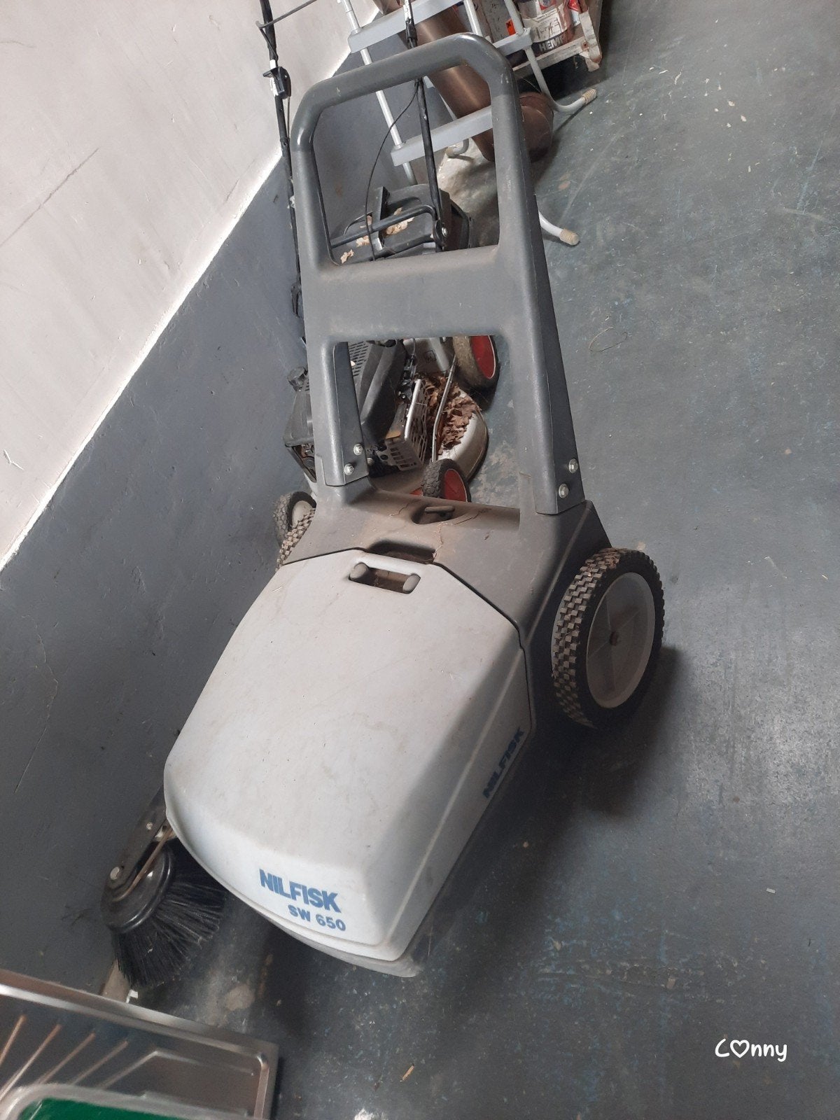 Nilfisk SW 650 veegmachine - handmatig, goede staat, Ophalen