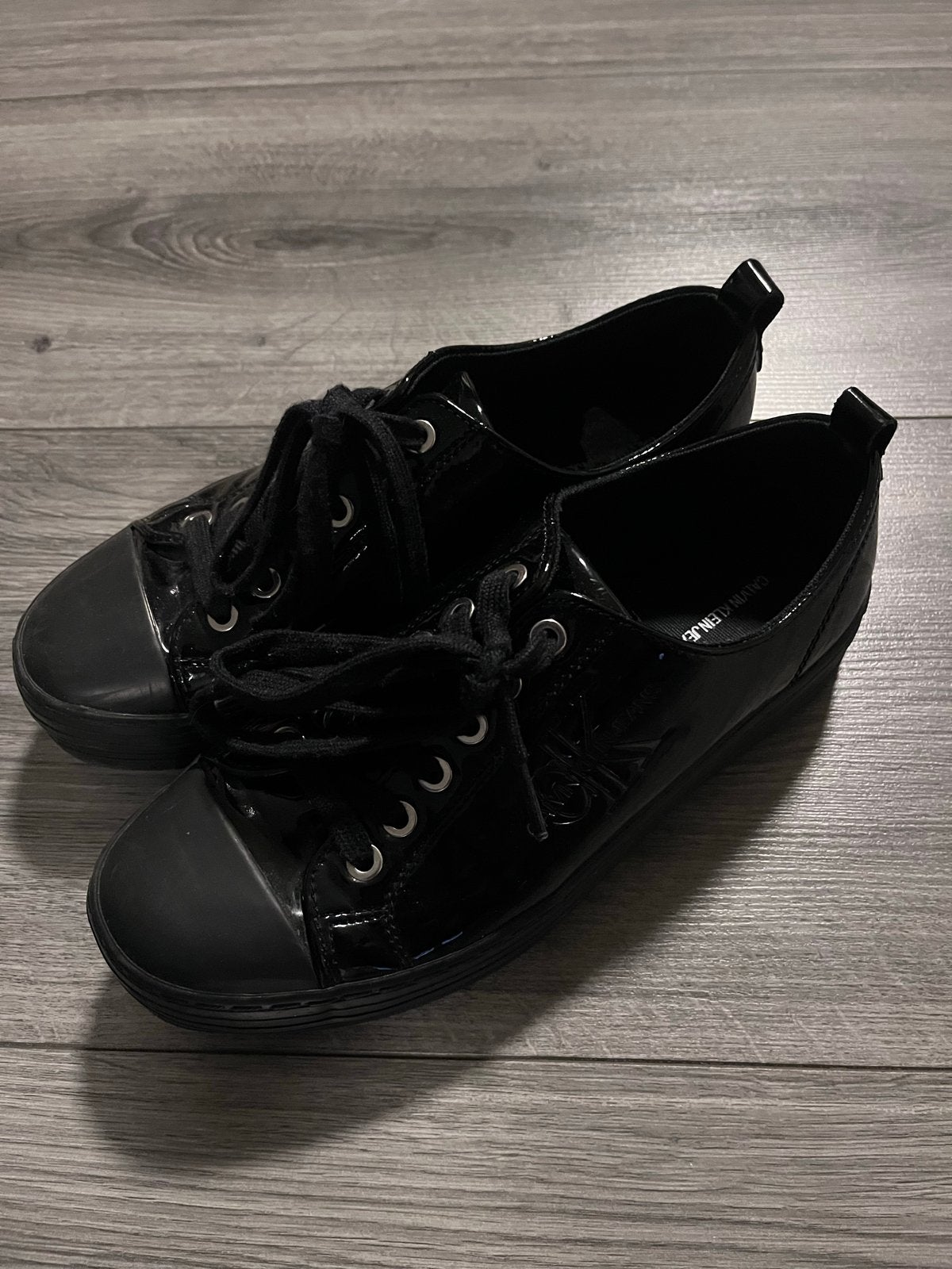 Calvin Klein Jeans Zwarte Lak Sneakers Maat 39, Verzenden, Gedragen, Zwart, Sneakers of Gympen