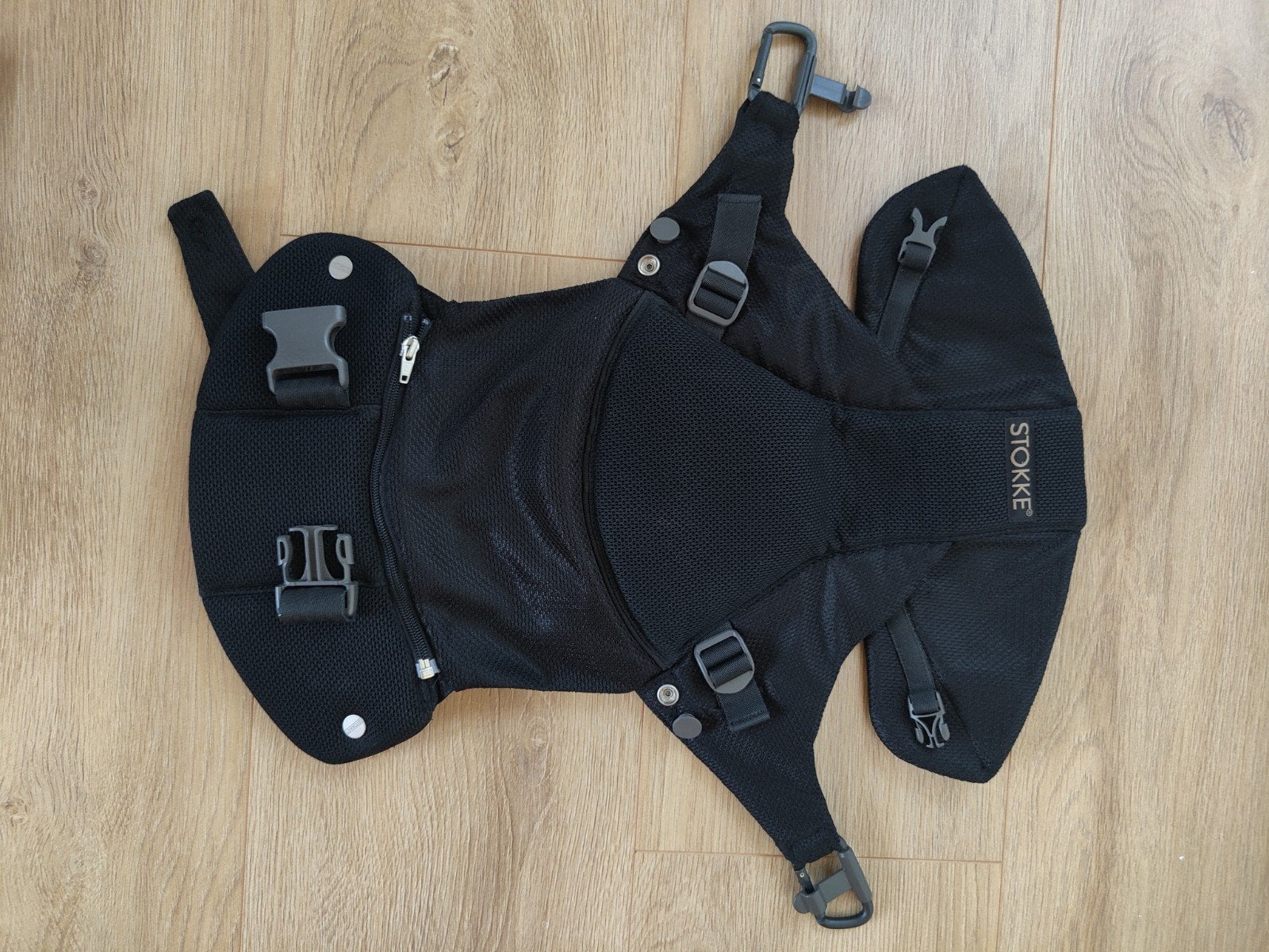 Stokke MyCarrier Cool 3-in-1 Draagzak - Zwart, Kinderen en Baby's, Overige merken, Gebruikt, Buik of Rug, Ophalen of Verzenden