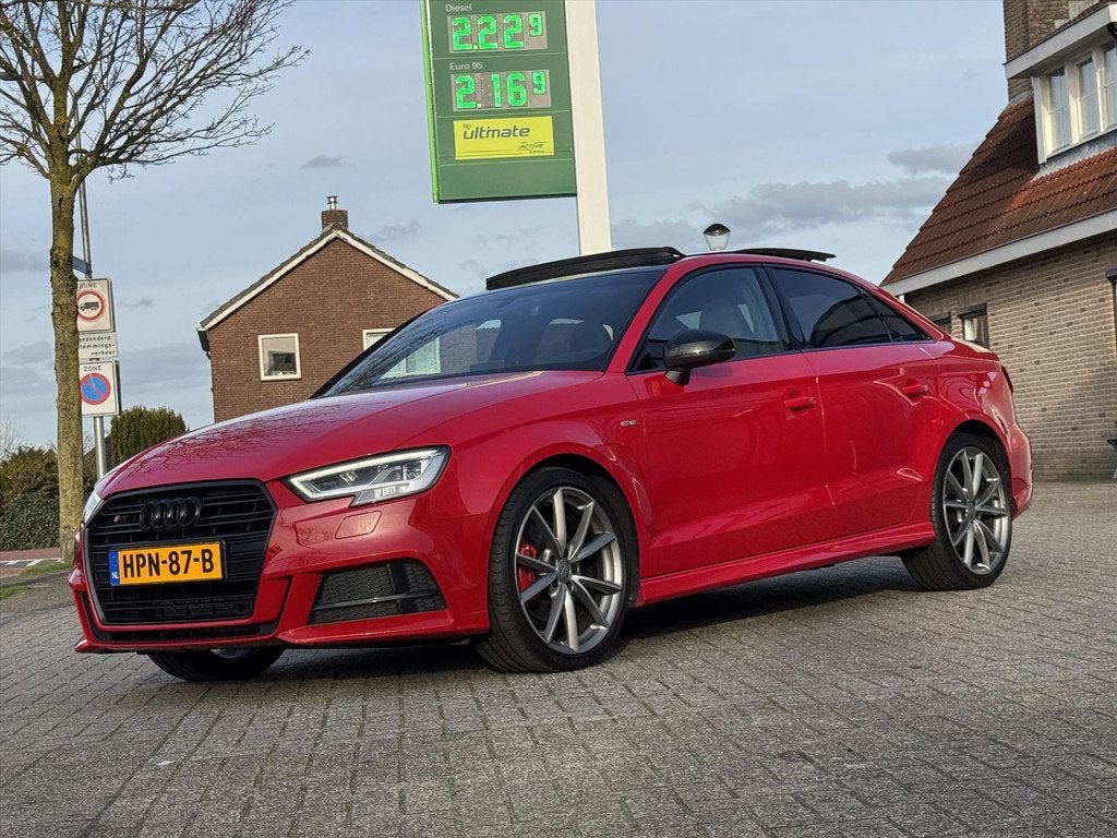 Audi A3 Limousine 2.0 TFSI Quattro 300PK / S3 Uitgevoerd / P, Automaat, 1380 kg, Gebruikt, Euro 6