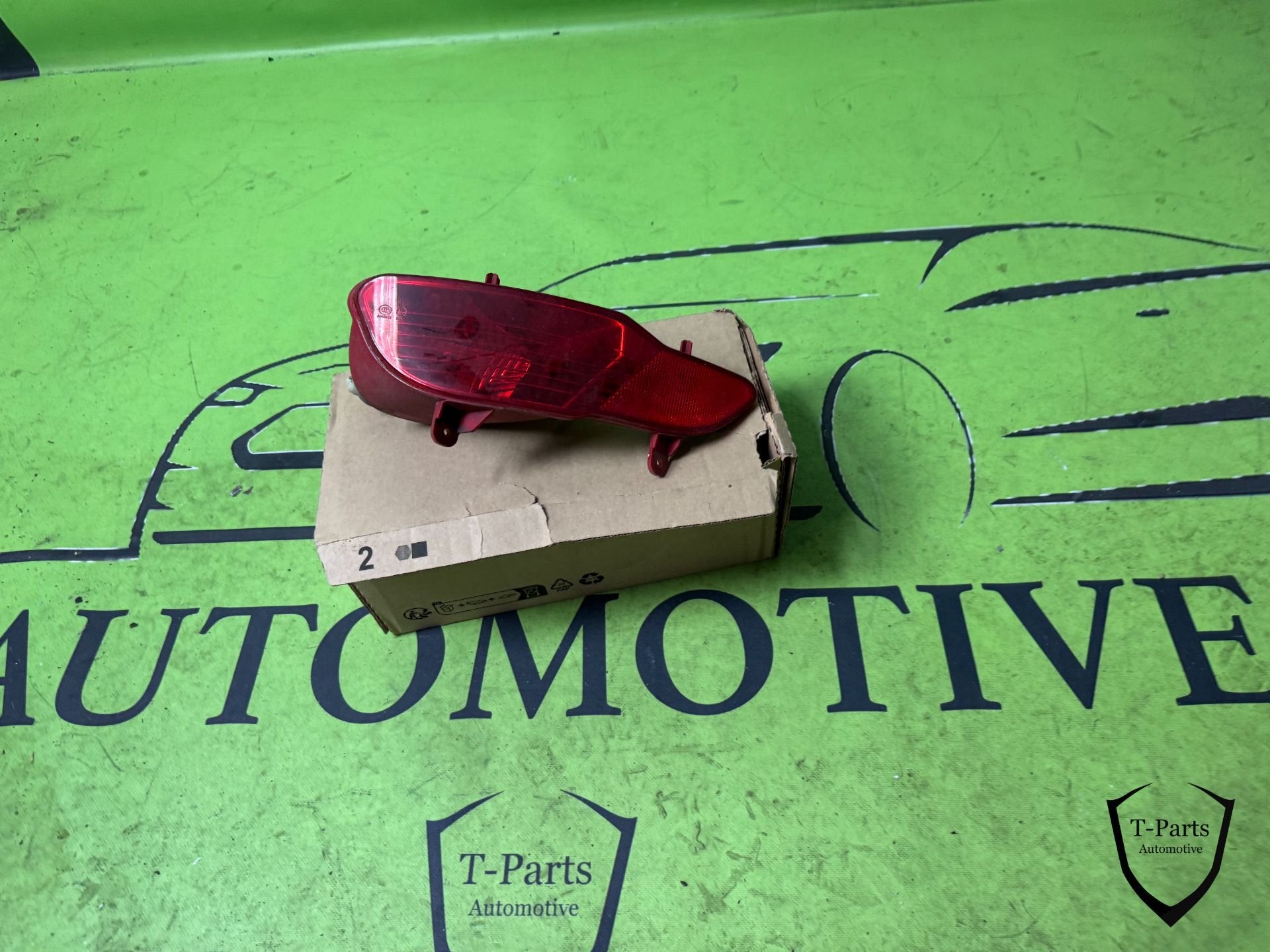 peugeot 5008 mistlamp achter 9811982980