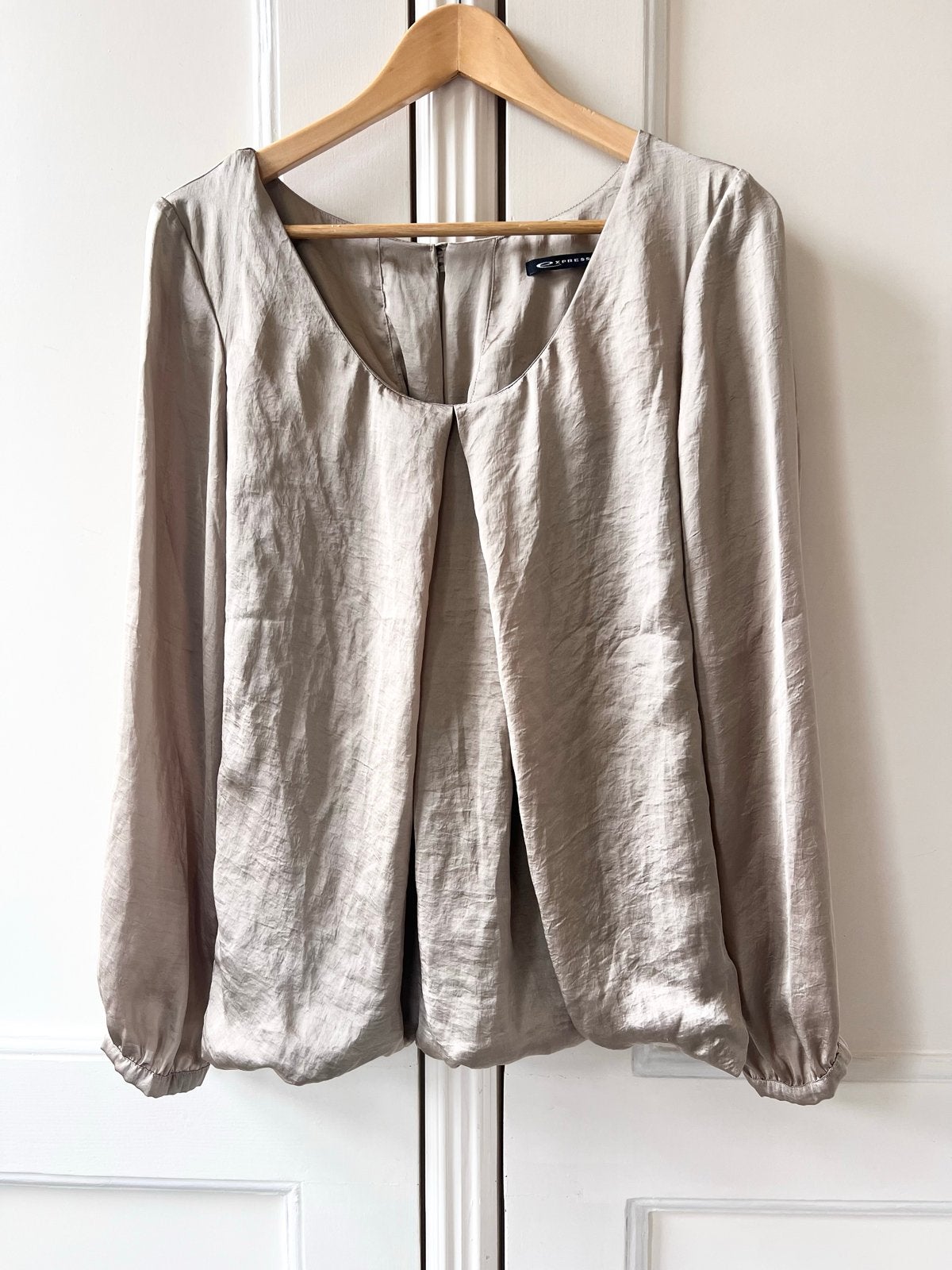 Expresso Glanzende Blouse beige/taupe, Maat 42, Kleding | Dames, Blouses en Tunieken, Ophalen of Verzenden, Zo goed als nieuw