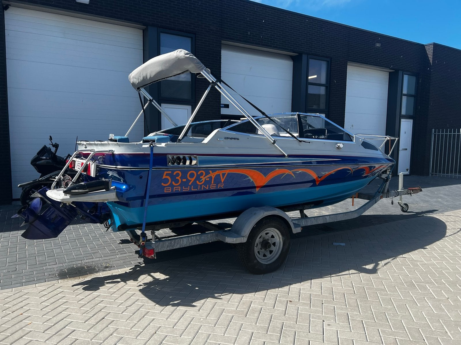 Bayliner Capri cuddy, Gebruikt, Binnenboordmotor, 120 tot 200 pk, Ophalen of Verzenden