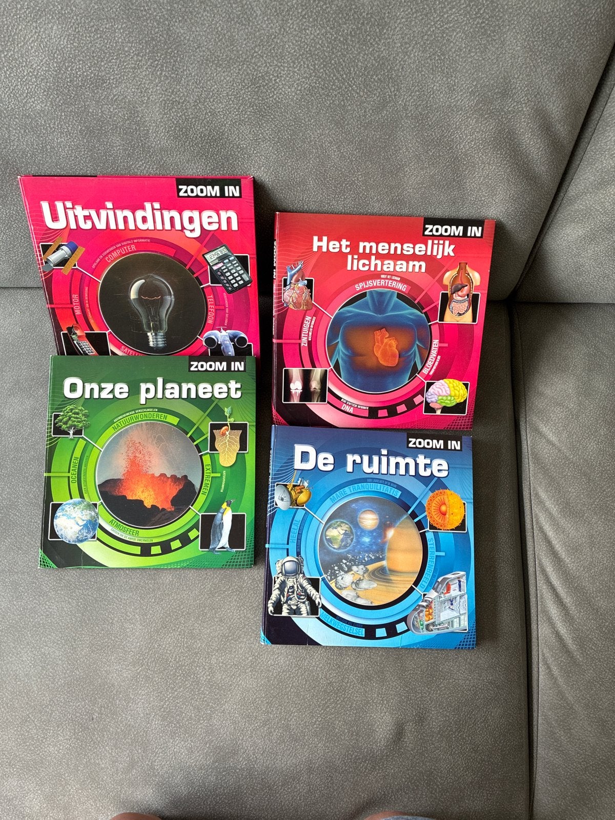 Zoom In Boeken: Uitvindingen, Lichaam, Planeet, Ruimte (4-de, Ophalen of Verzenden, Zo goed als nieuw, Non-fictie
